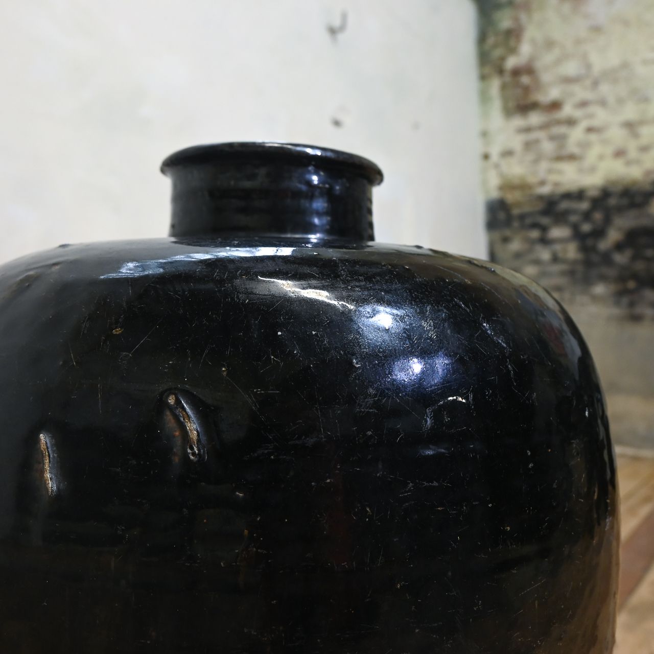 670.0 A Large 19th Century Chinese Ceramic Rice Wine Jar   Shanxi photo