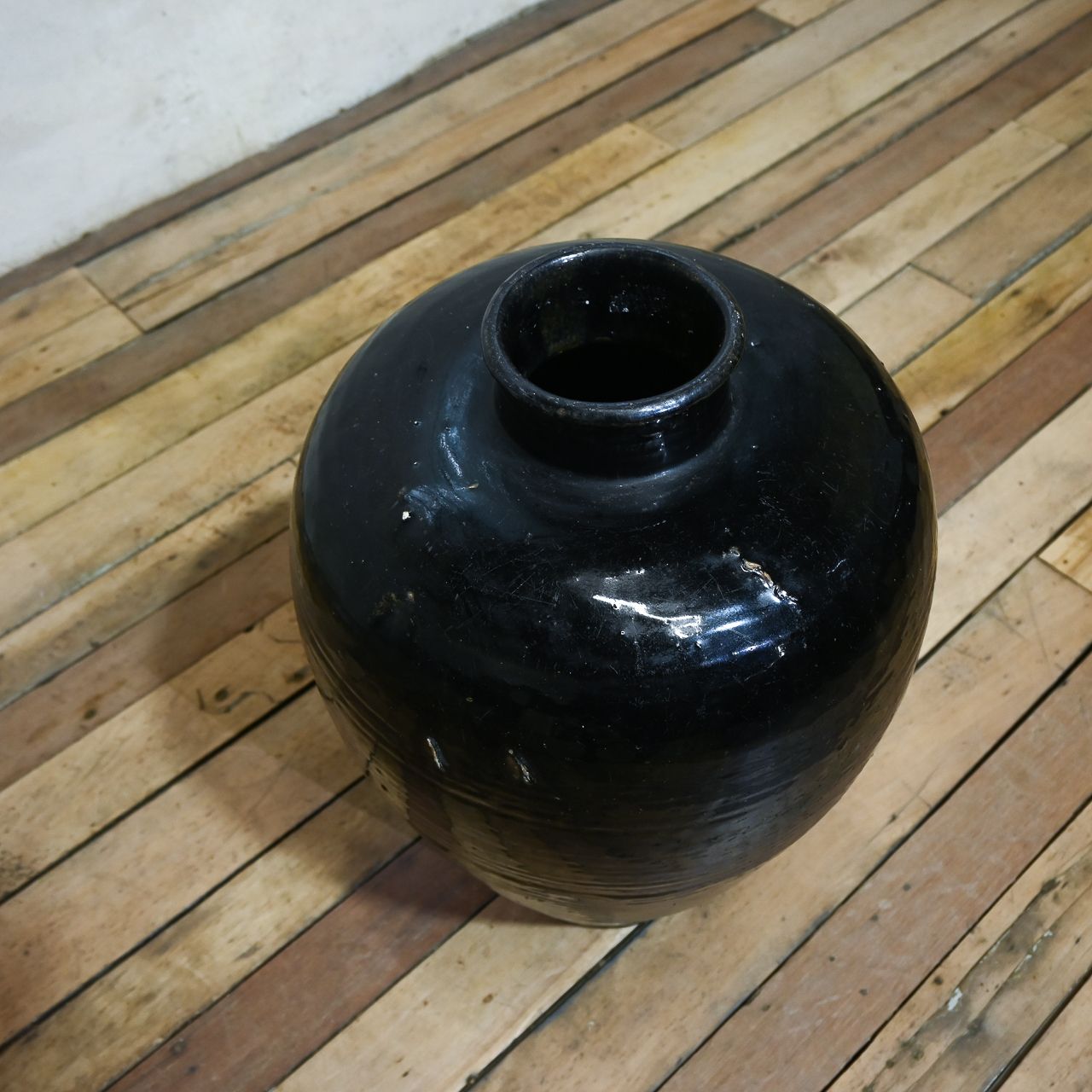 photo vinterior A Large 19th Century Chinese Ceramic Rice Wine Jar   Shanxi