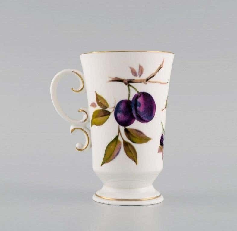 Royal Worcester, England, Coffee Cups & Saucers, Sugar Bowl, Cream Jug photo Home Decor