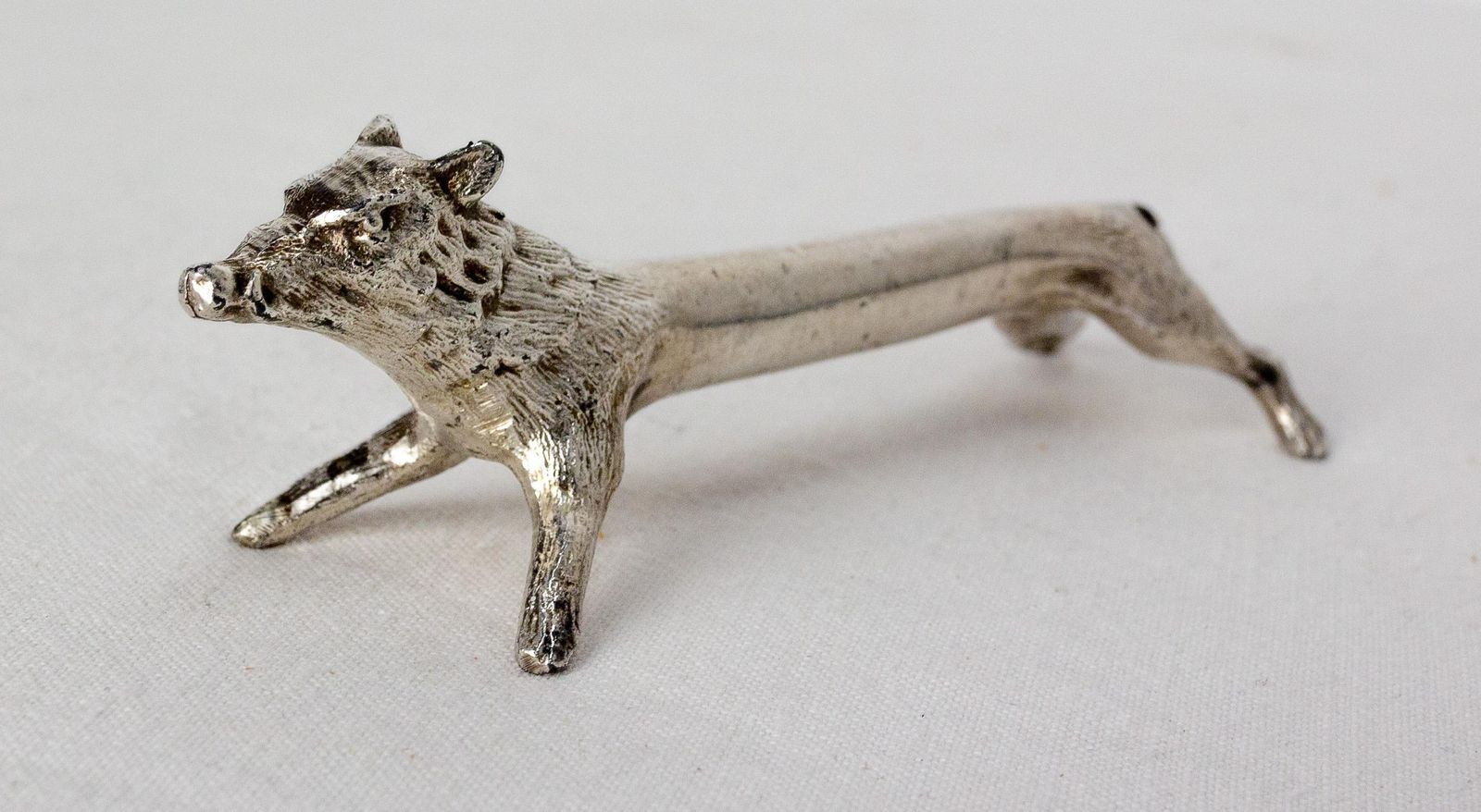 526.0 Set Of Chrome Six Knife Holder In The Shape Of Animals C 1890 photo