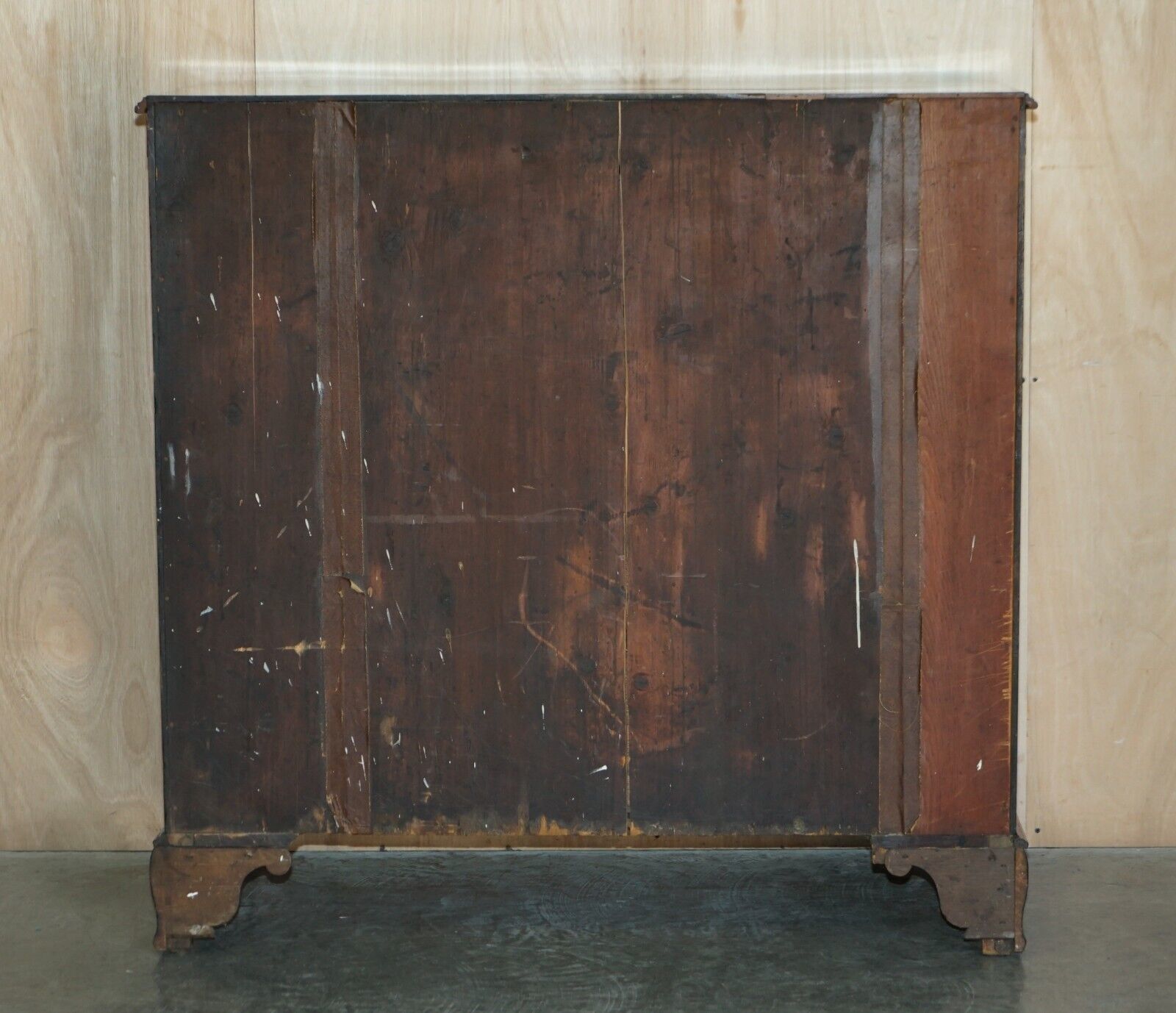 photo for sale Large Fine Antique Thomas Chippendale Sheraton Revival Mahogany Chest Of Drawers