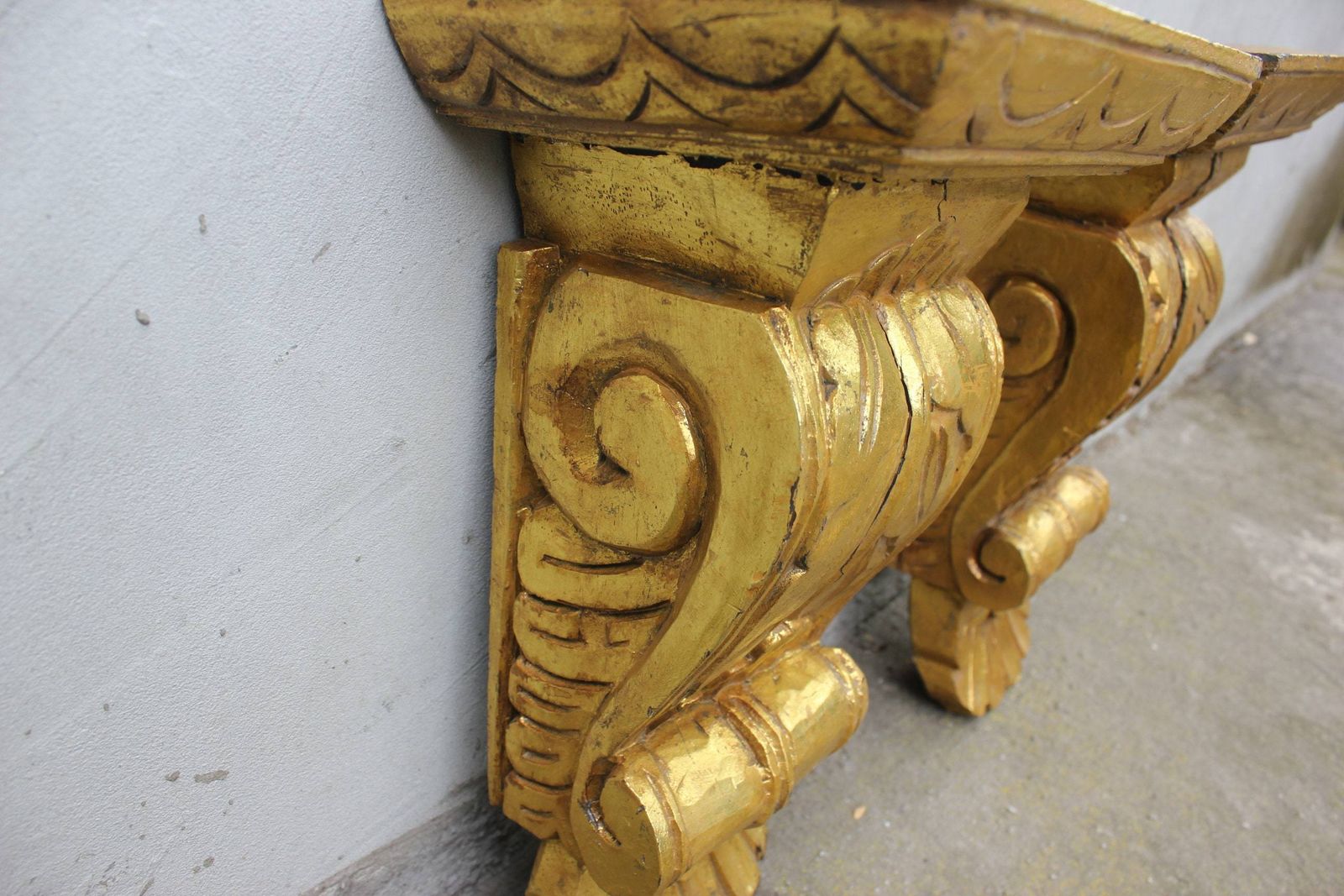 Pair Corbels Acanthus Scroll Hand Carved Wooden Fireplace Surround, Two Consoles photo vinterior