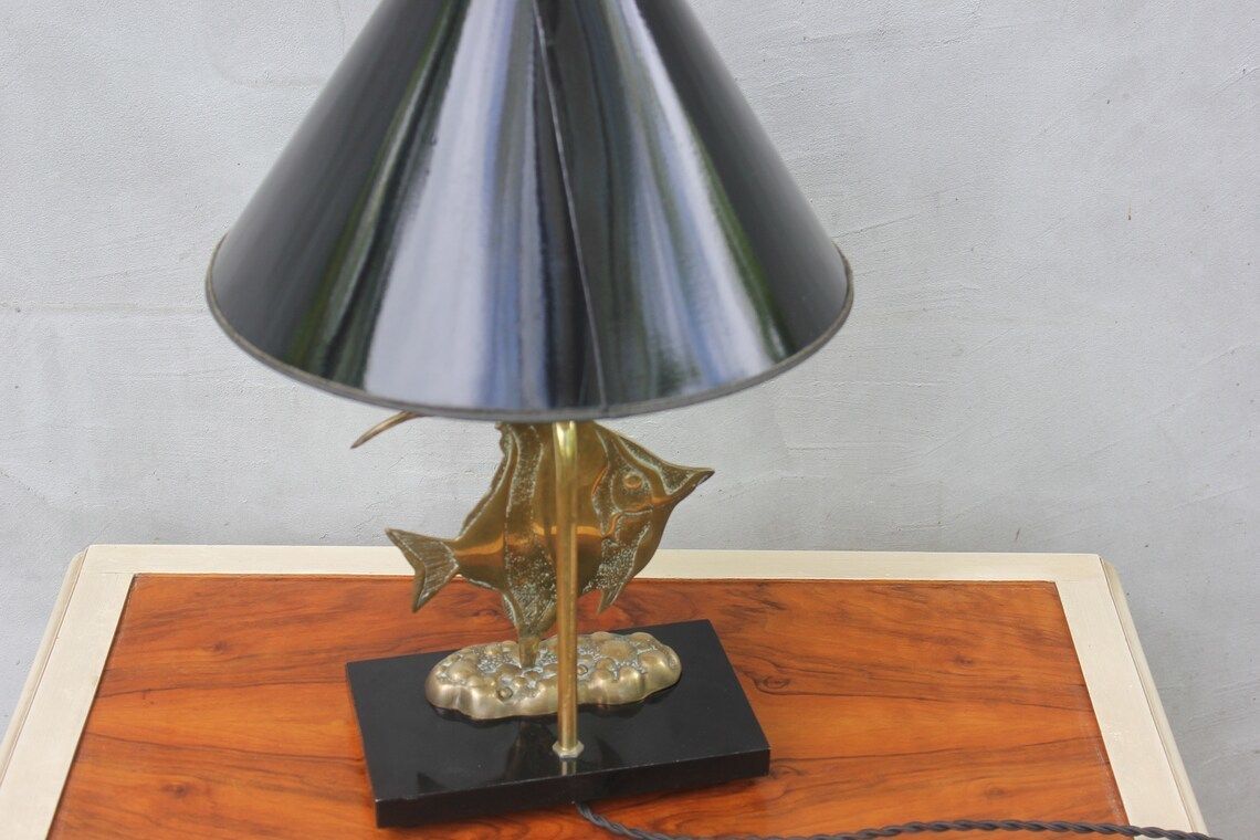 photo furniture Brass Table Top Lamp Fish Statue Light Exotic Moonfish Sculpture Collectible Desk Lamp