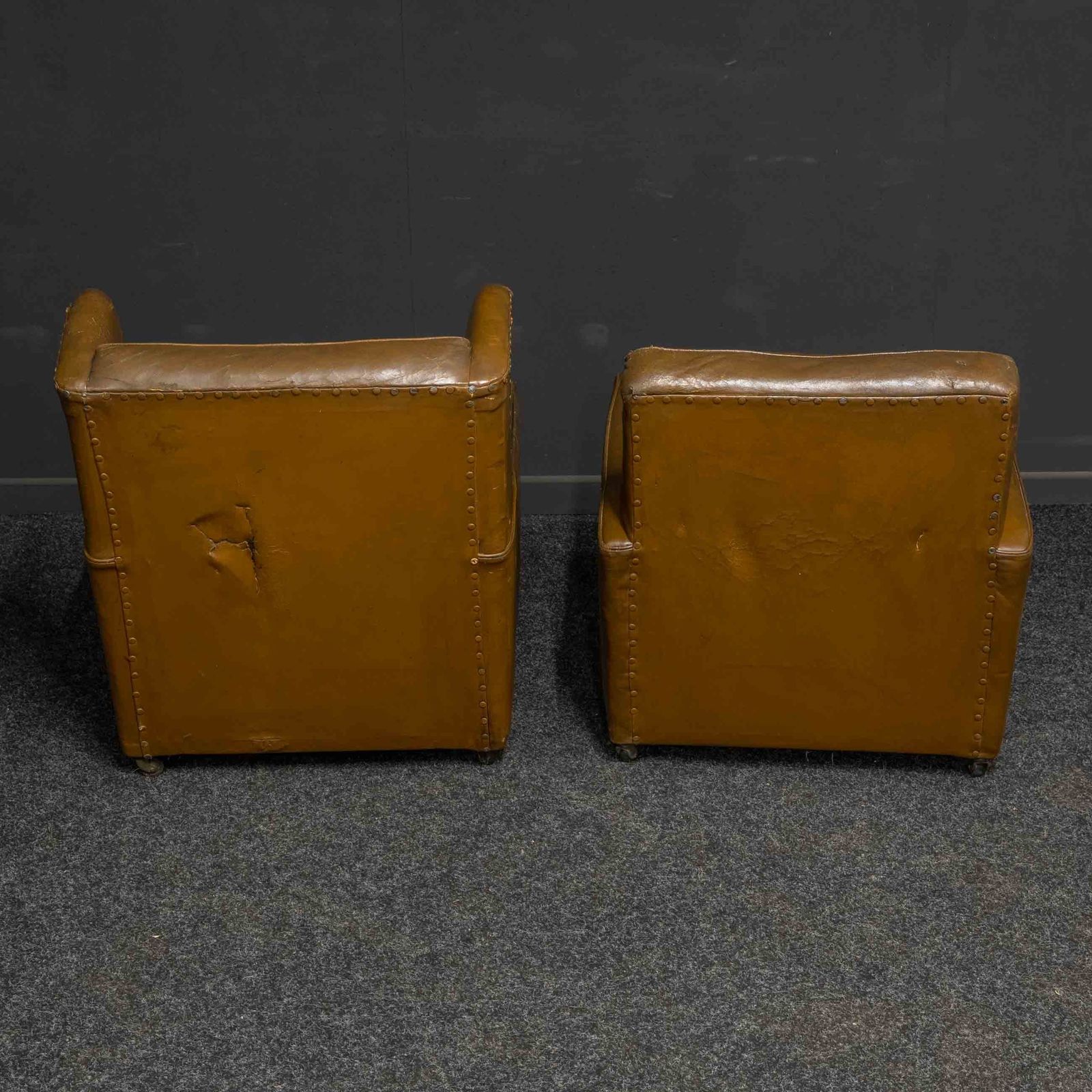 Ladies And Gents Pair Of Early 20th Century Leather Armchairs photo vinterior