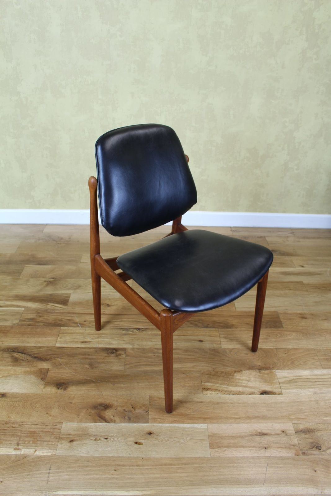 Arne Vodder Model 203 Chair For France And Son Denmark