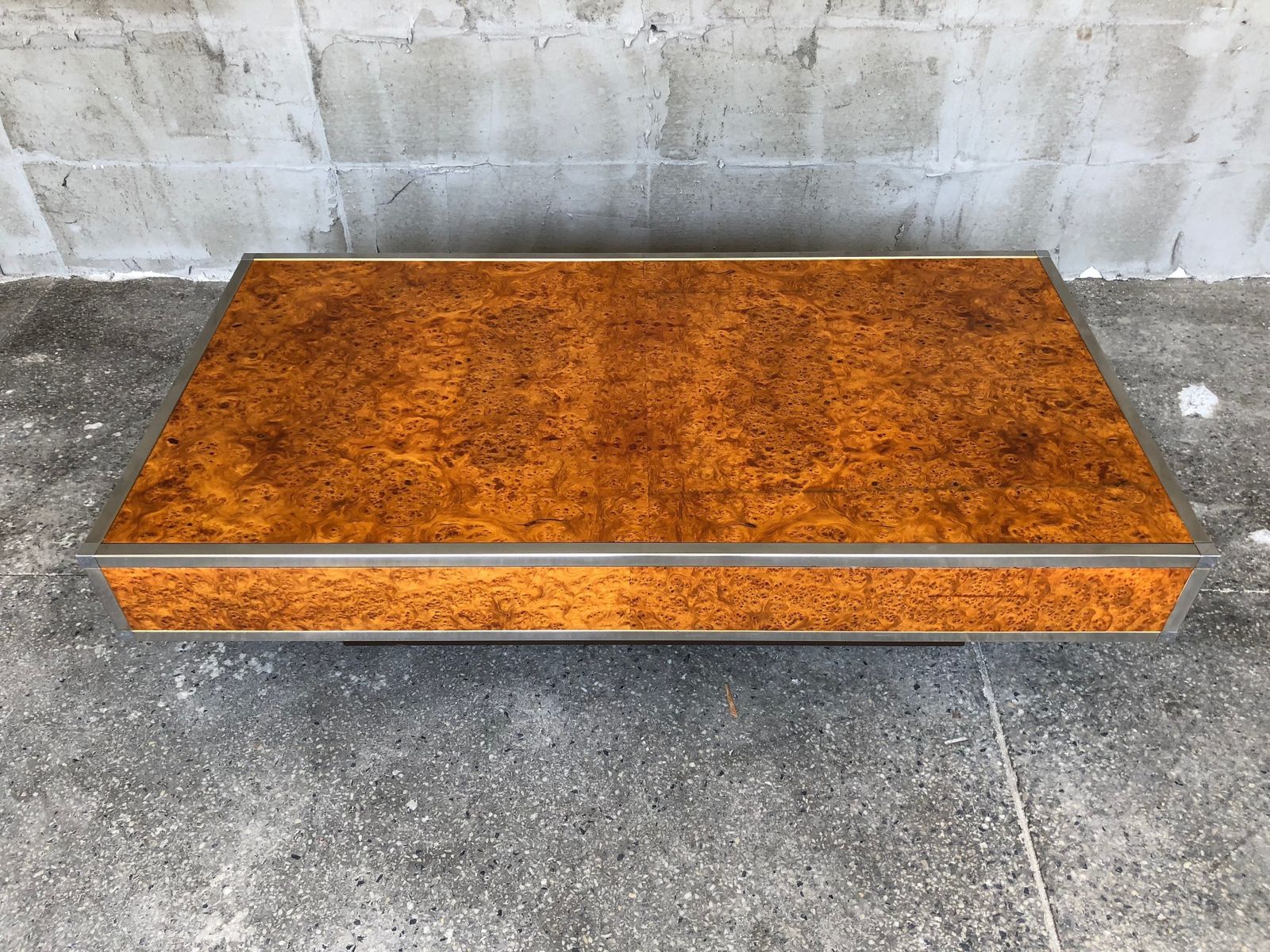 Coffee Table In Burl Maple Milo Baughman, 1970s