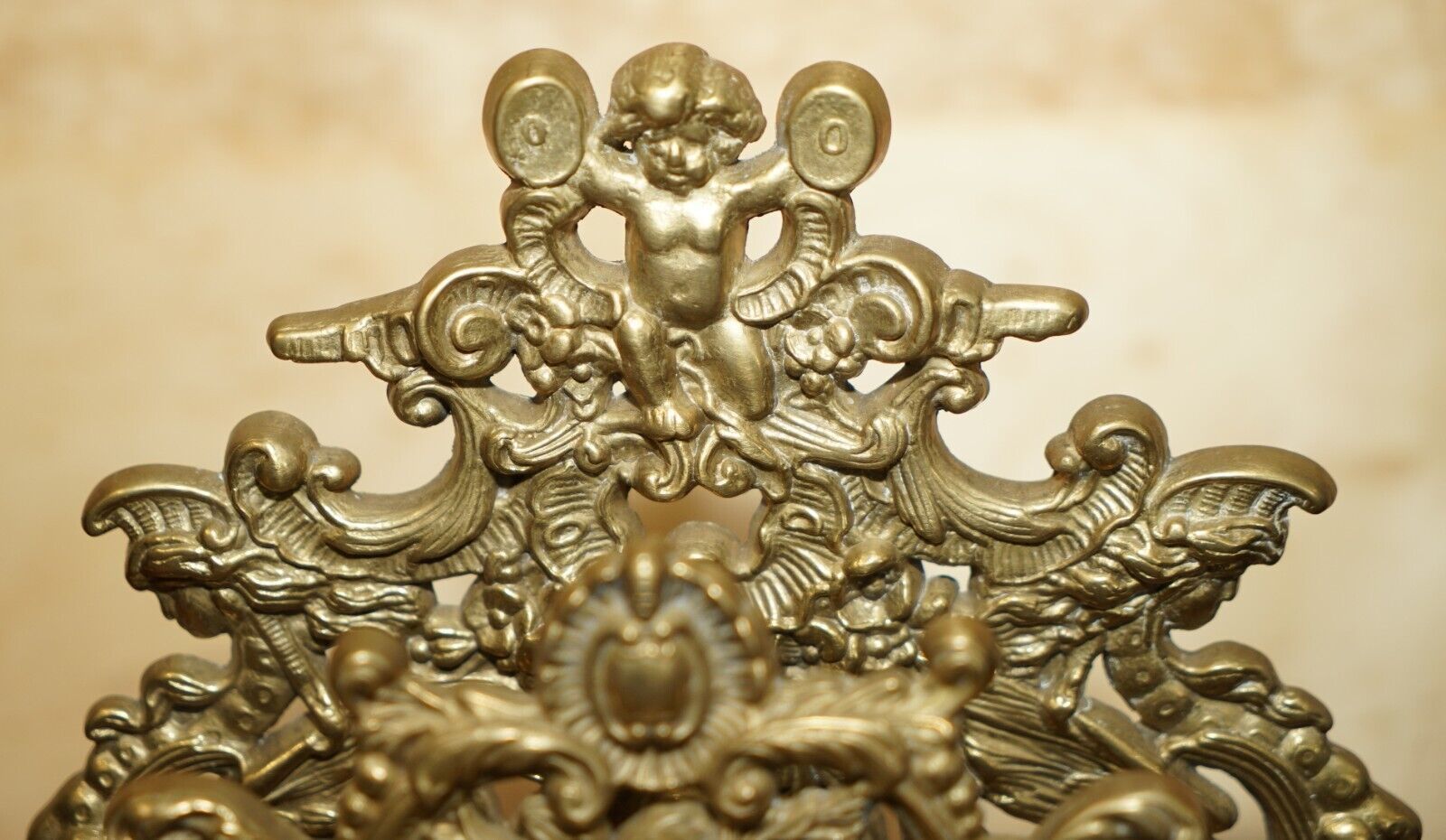 Lovely Antique French Baroque Repousse Gilt Brass Cherub Inkwell Letter Stand photo for sale