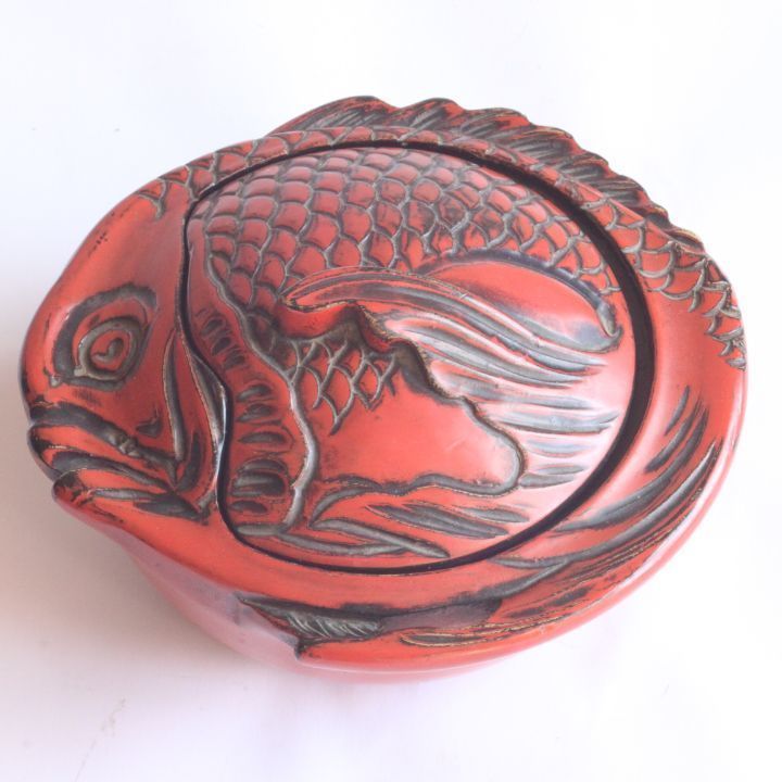 Takaoka Shikki Lacquerware Seabream Bonbonniere Box, Japan 1920s photo for sale