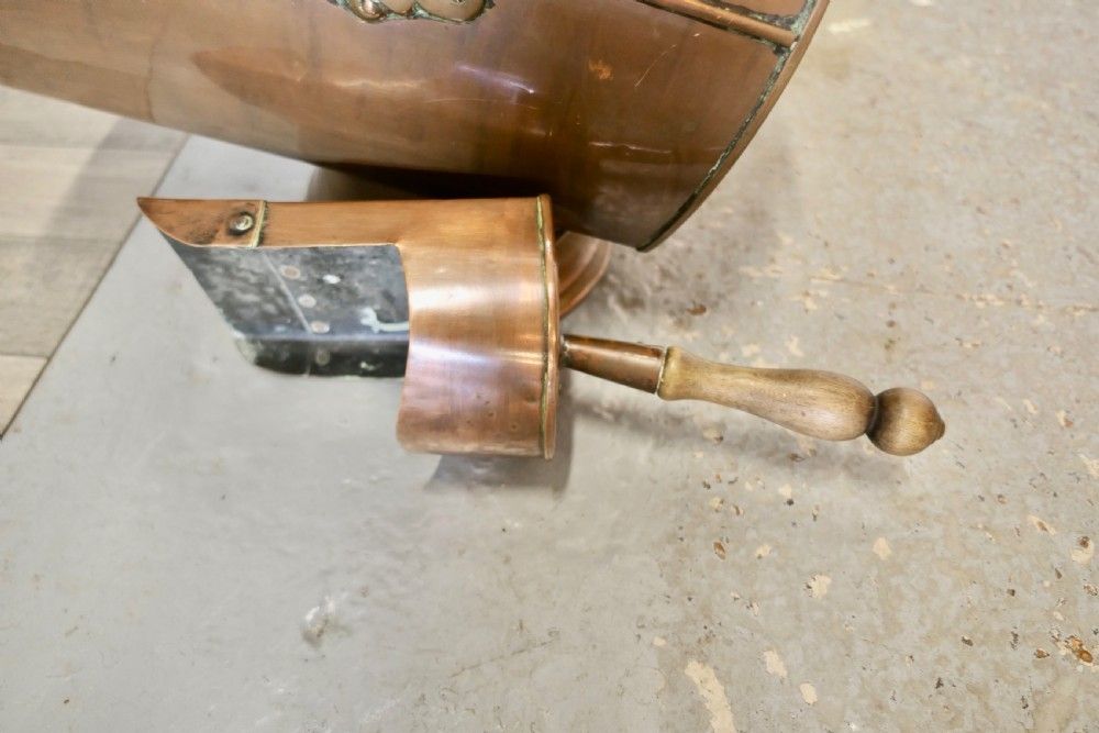 Superb Quality Arts And Crafts Copper Helmet Coal Scuttle photo Home Fixtures