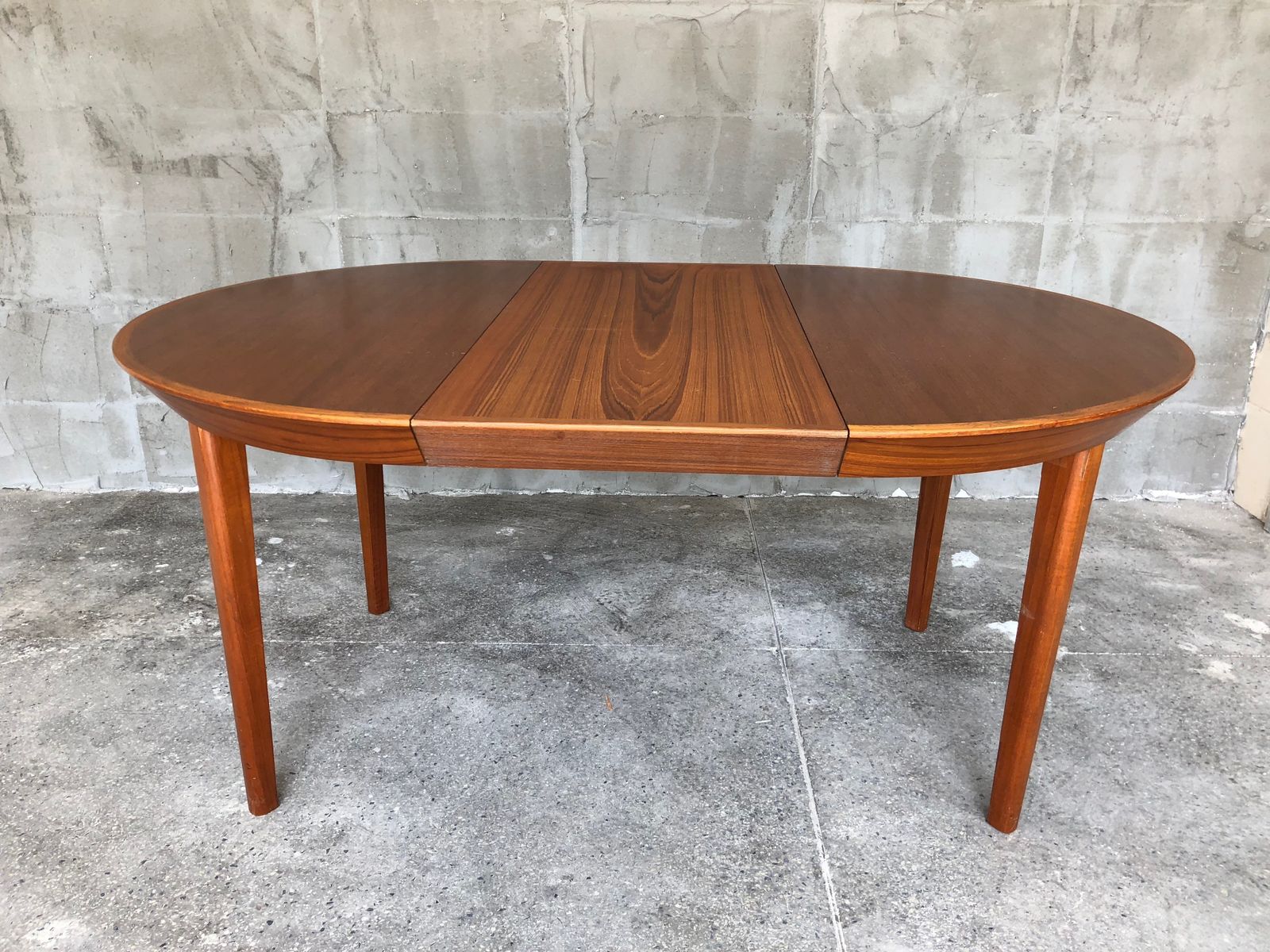 photo furniture Extendable Danish Teak Table, 1960s