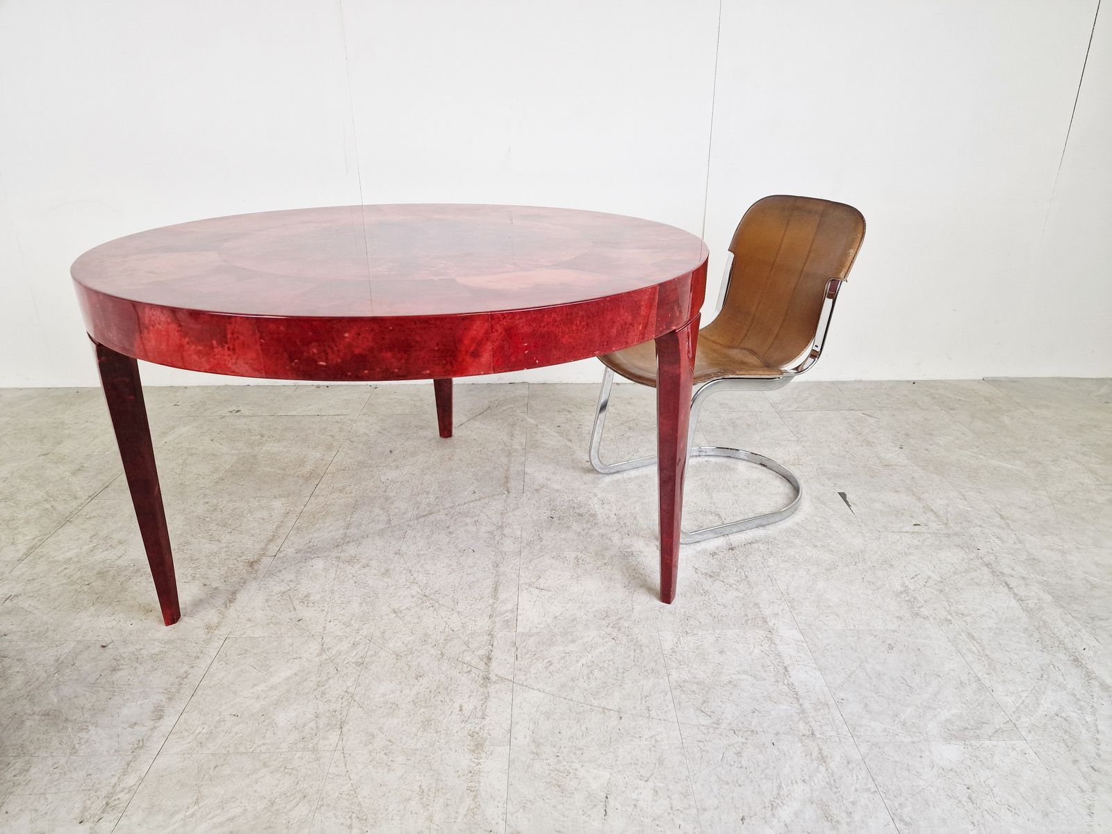Italian Red Lacquered Goatskin / Parchment Dining Table By Aldo Tura, 1960s photo vintage