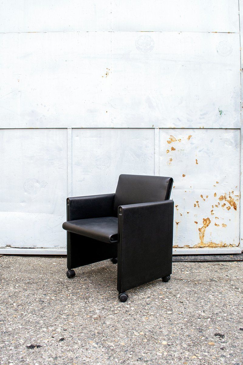 Italiaanse Giulietta Lederen Stoelen Van Tobia & Afra Scarpa, 1988, Set Van 4 photo furniture