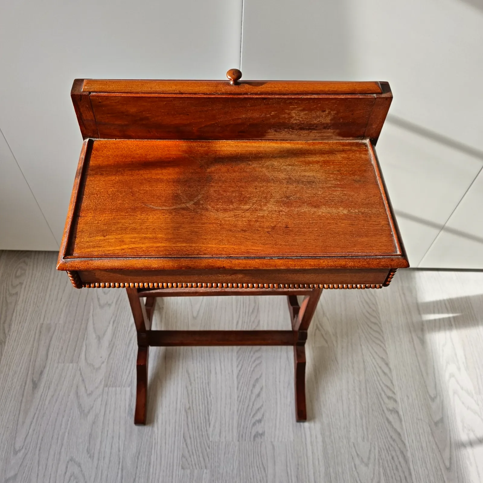 19th Century Antique Mahogany Wood Fire Screen Table | Rising Fabric Panel And Secret Drawer | Circa 1800s | Dressing Jewellery photo Furniture