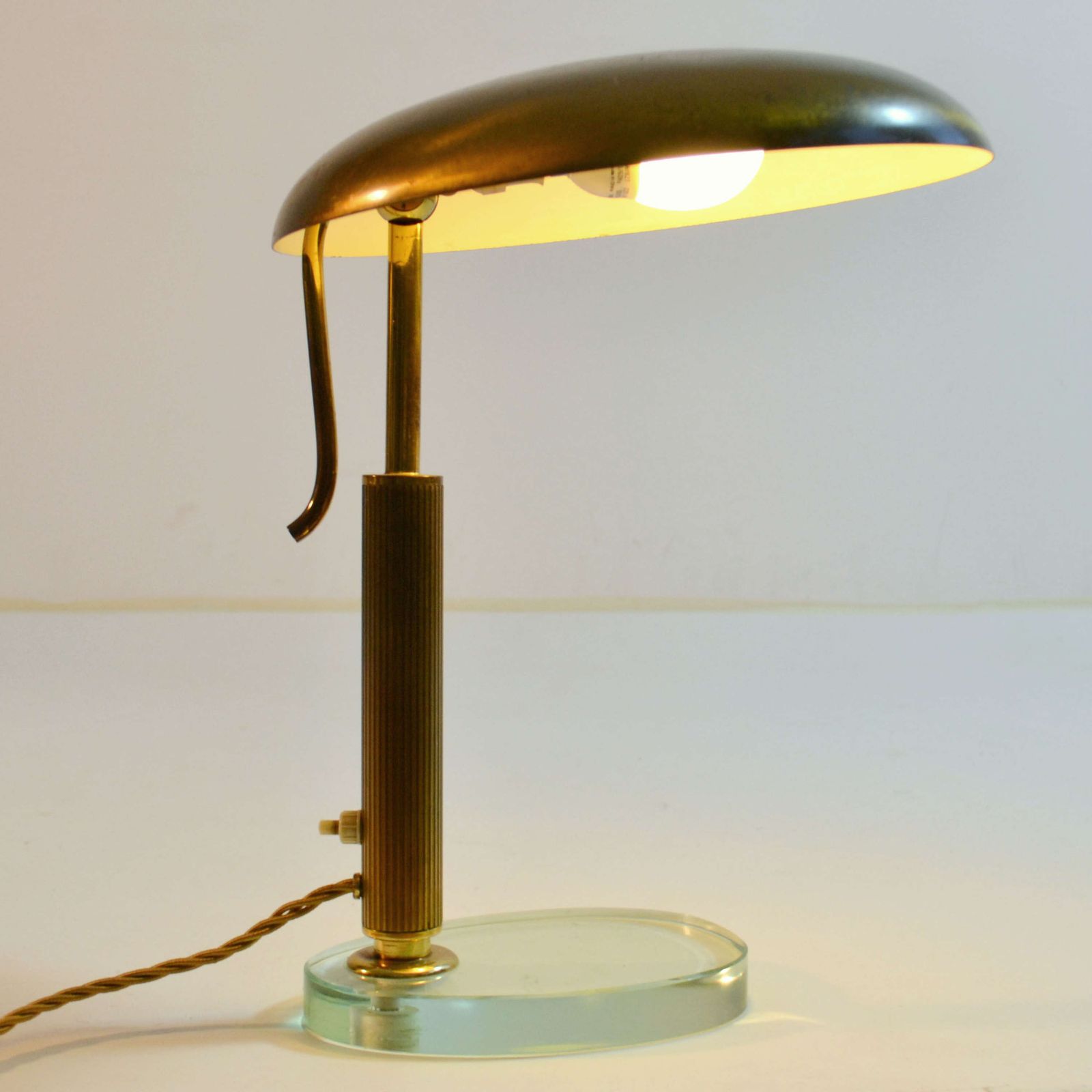 Modernist Desk Lamp Attr. Pietro Chiesa For Fontana Arte In Brass photo for sale
