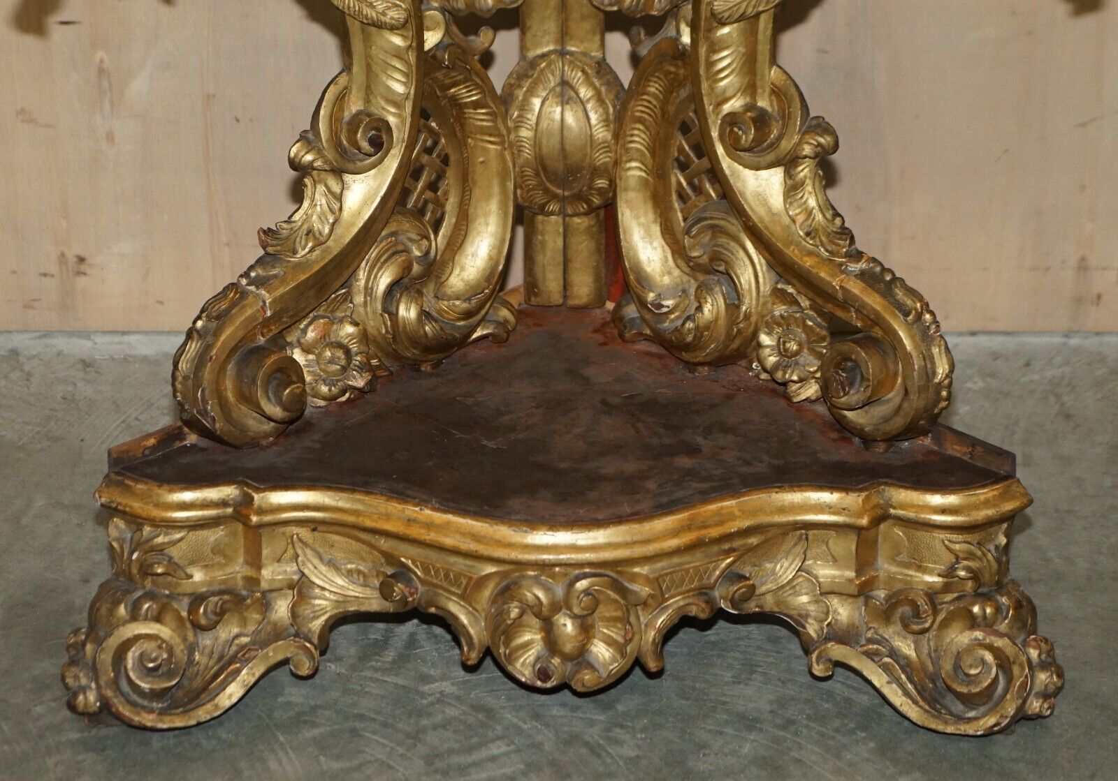 Exquisite Antique Italian Gold Giltwood Italian Marble Herm Carved Corner Table photo Furniture