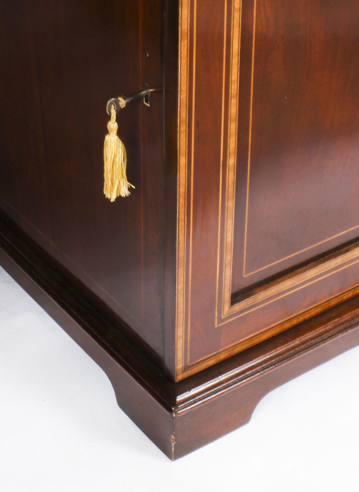 photo vintage Victorian Flame Mahogany Partners Pedestal Desk C.1860  19th C