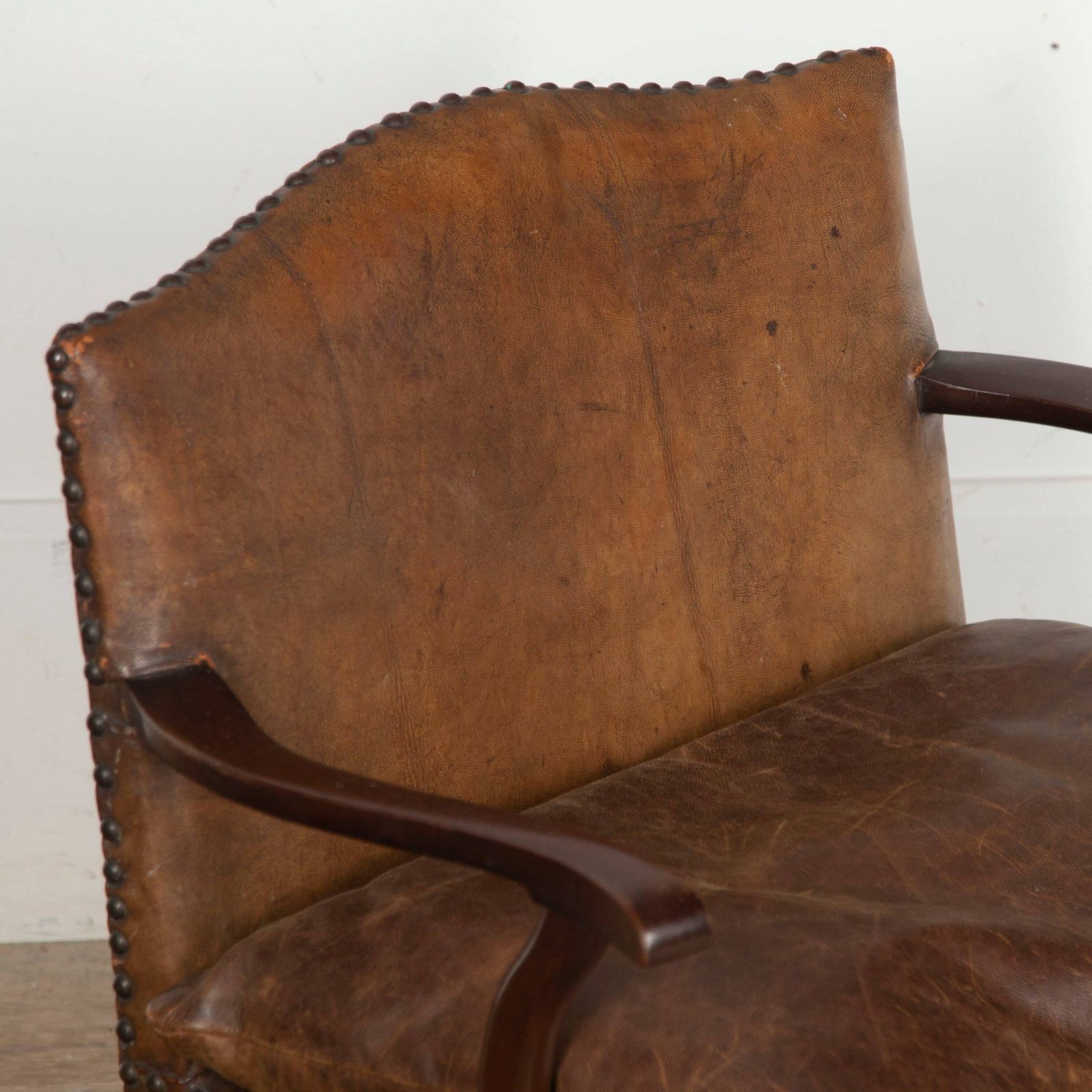 Charming Antique 20th Century Cromwellian Style Brown Leather Childs Armchair photo vinterior