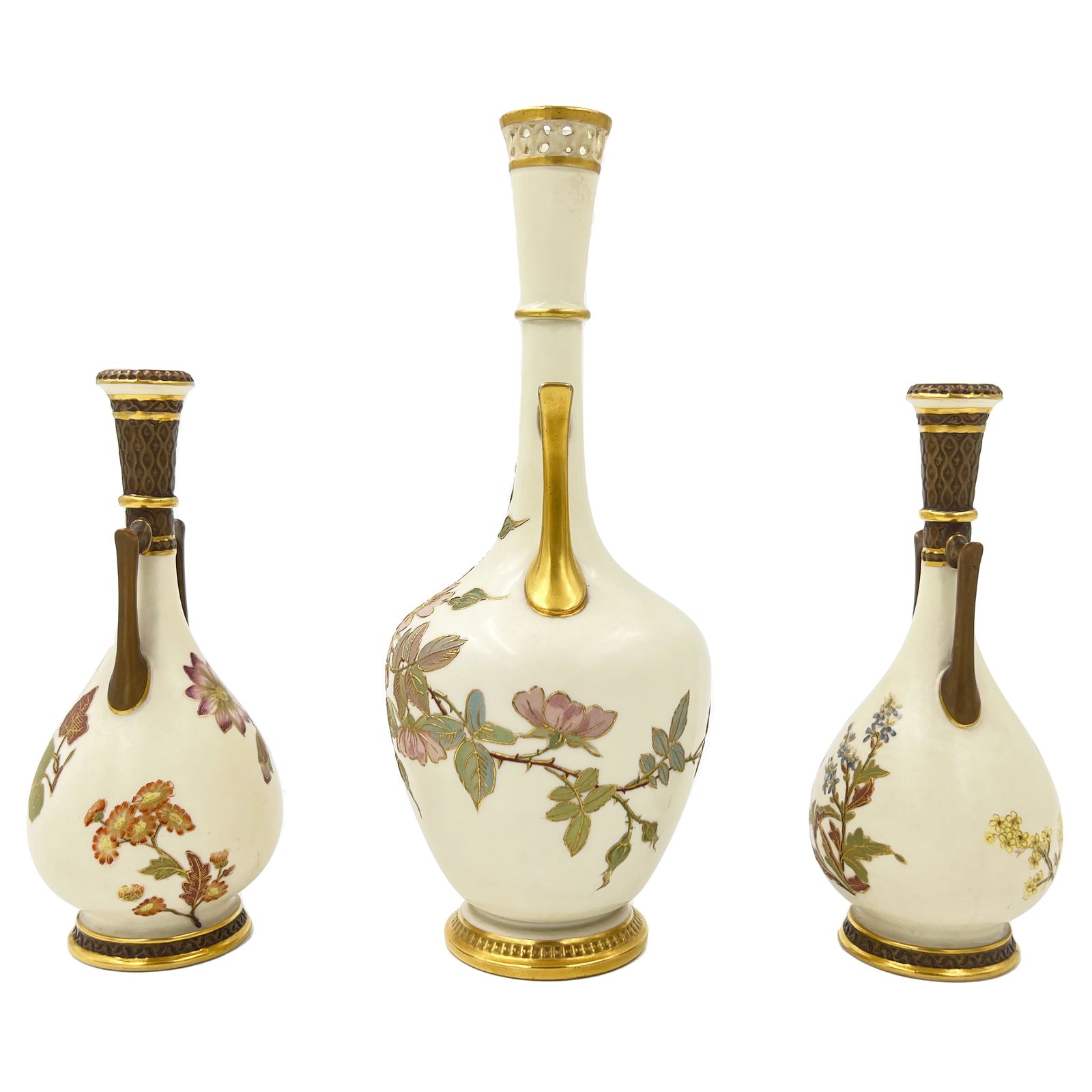 A Fine Set Of Three Porcelain Royal Worcester Vases photo furniture