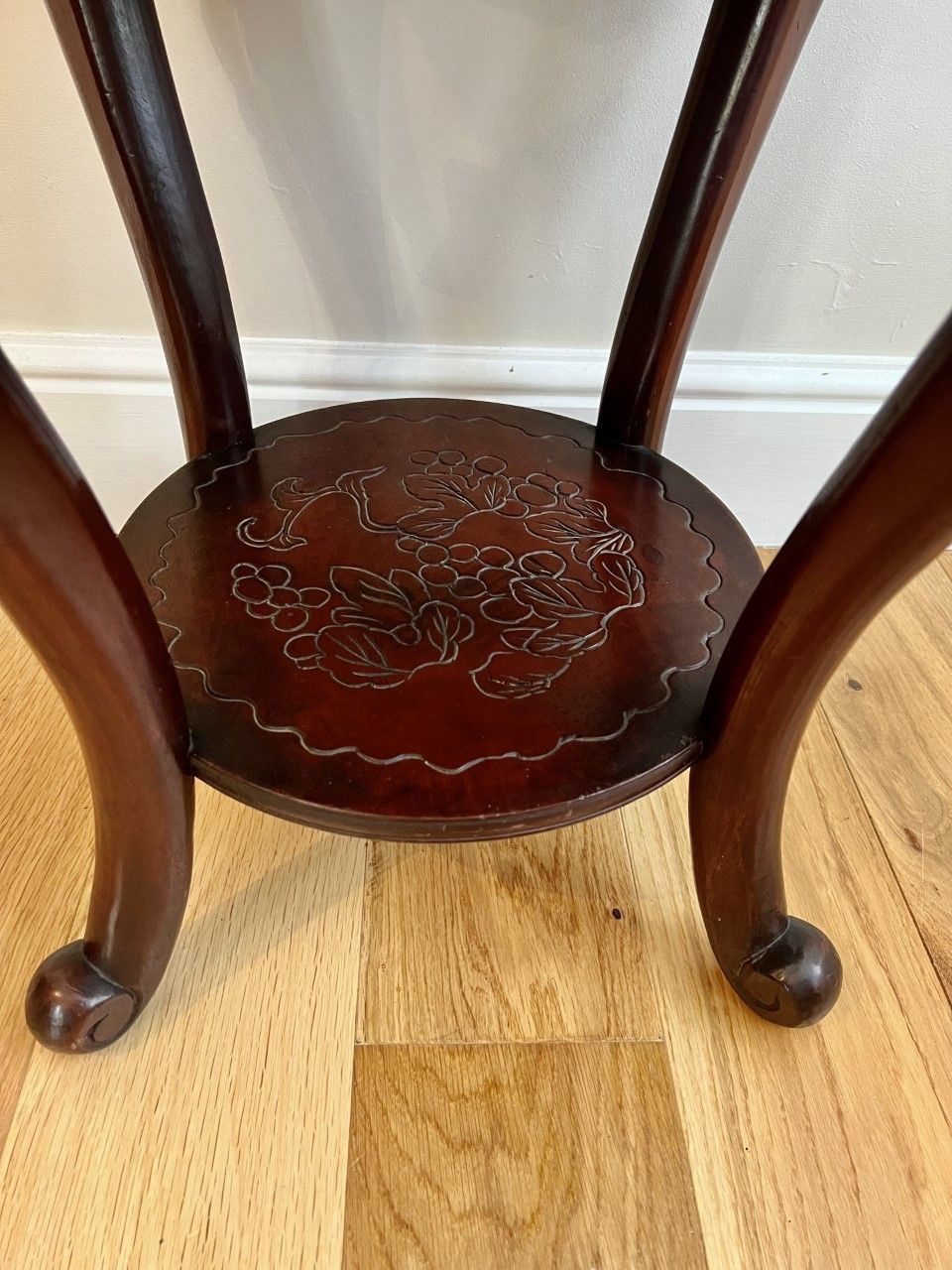 Antique Quality Carved Jardiniere Stand photo vinterior