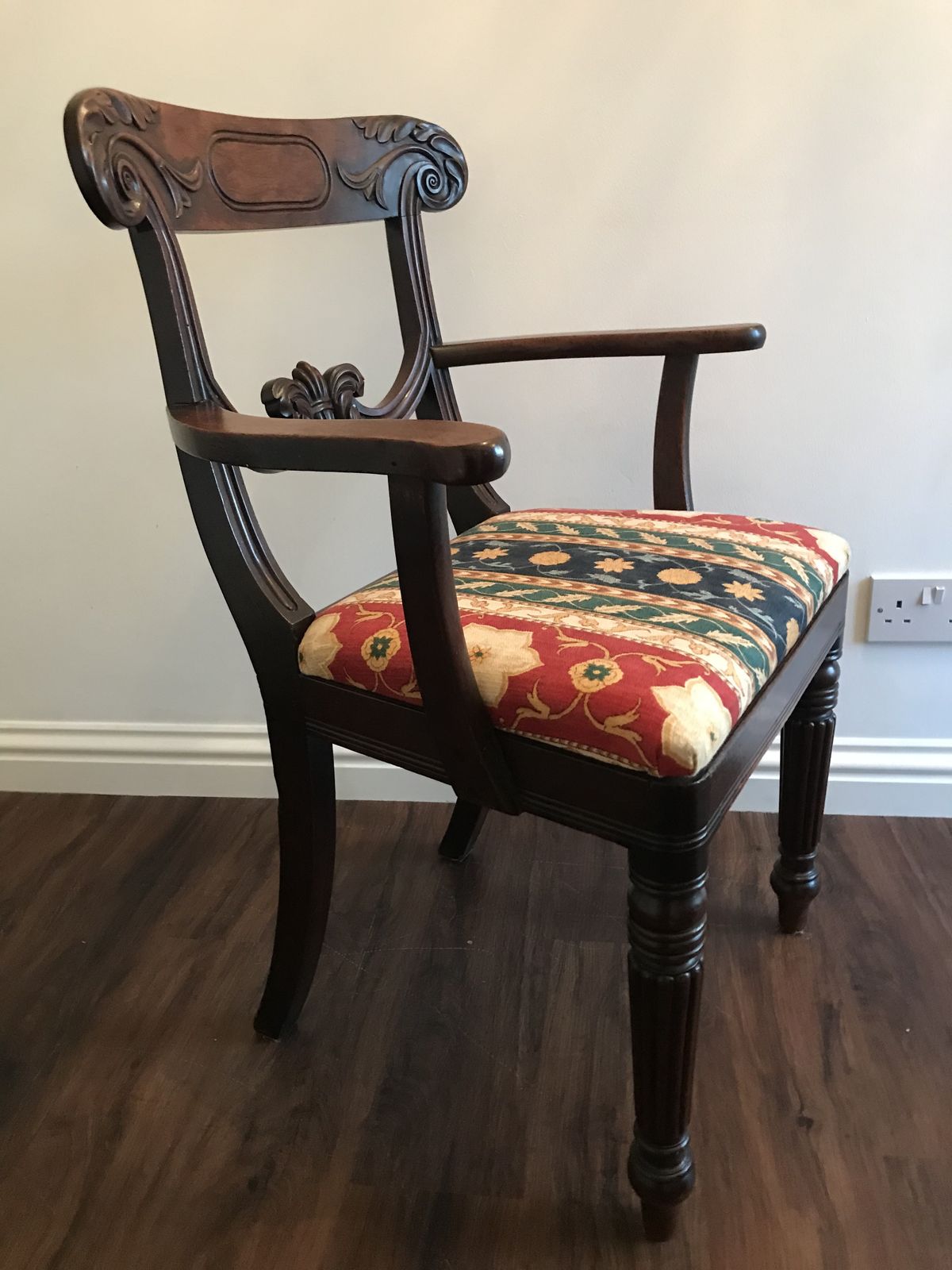 William IV Mahogany Desk Chair . photo vinterior