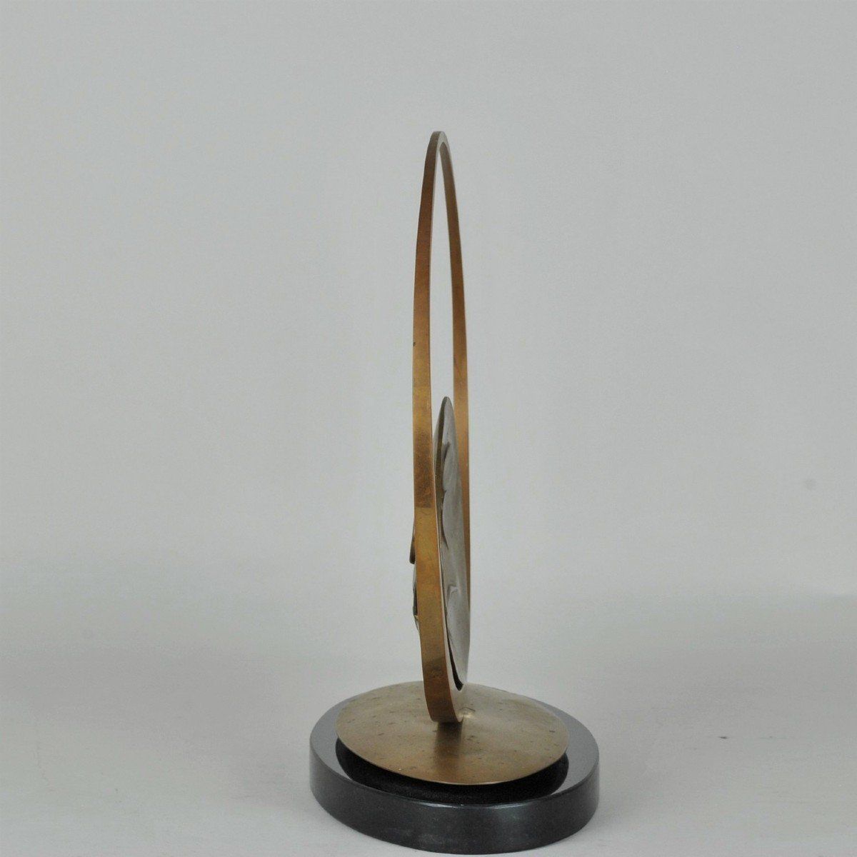 Carmello Cappello, Bronze Sculpture On Pedestal, Xxth Century photo furniture