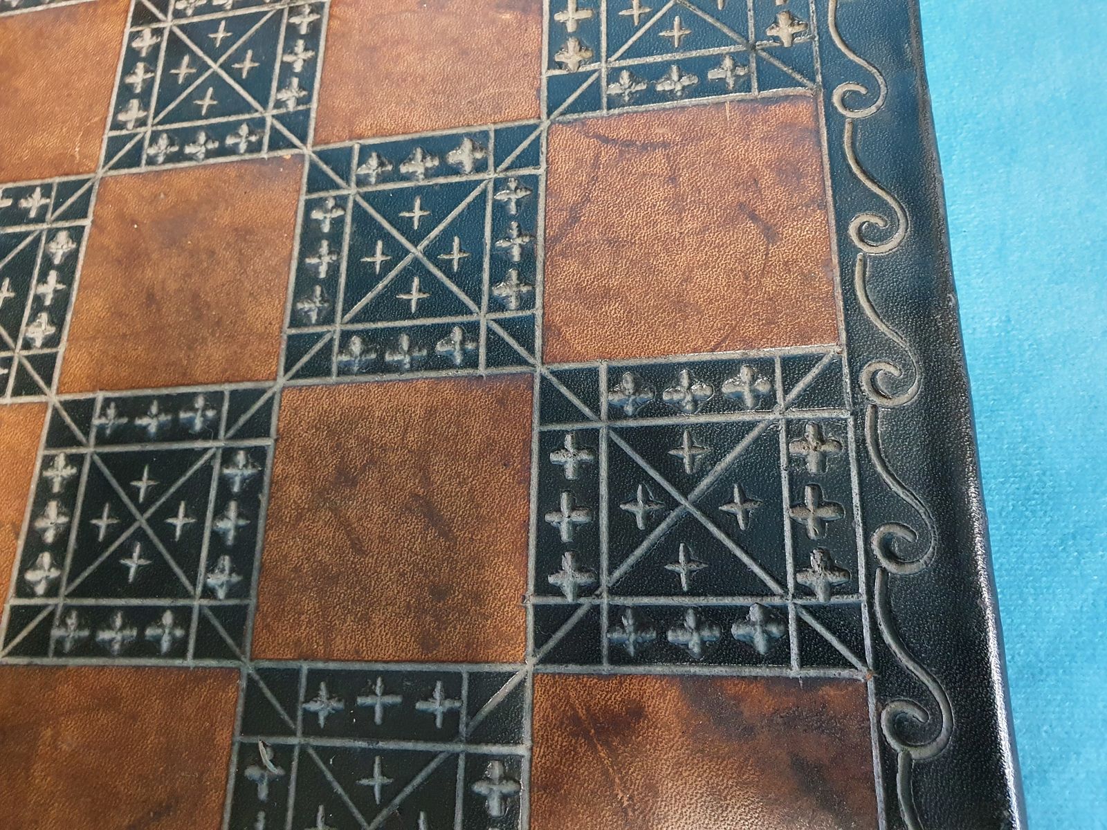 Turn Of The Century Chess Set With Leather Board photo buy