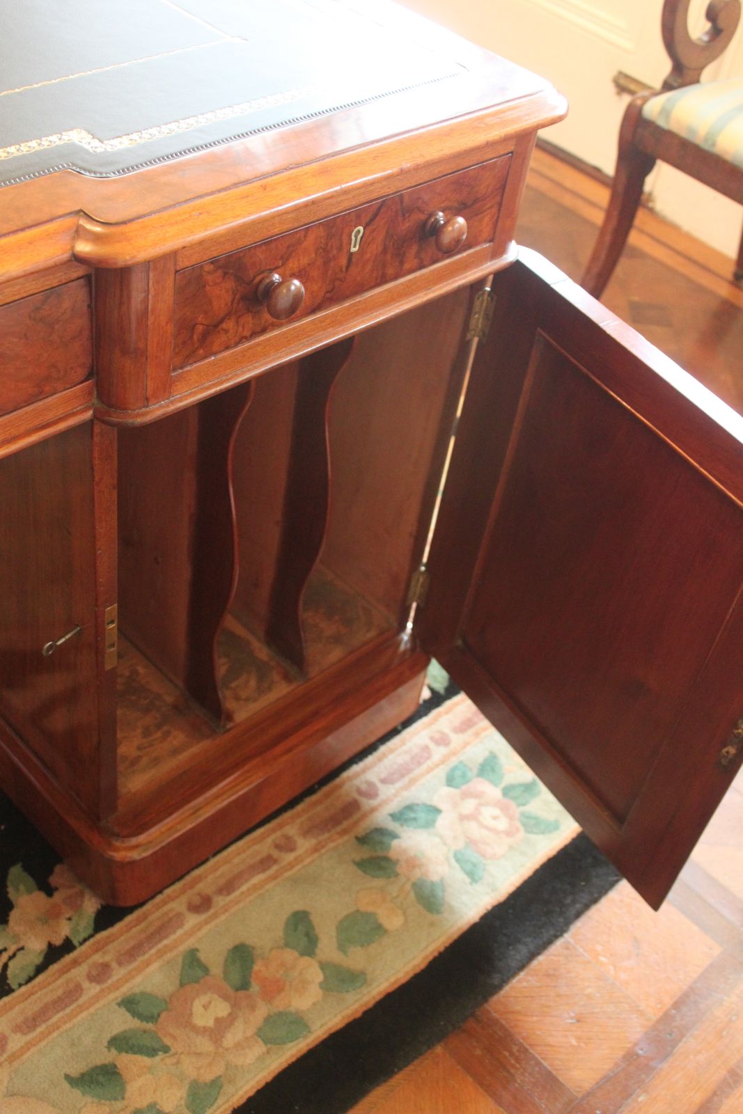 A Rare Victorian Burr Walnut Partners Desk By Edwards & Roberts photo vinterior