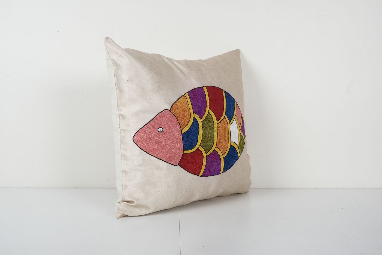 Suzani Silk Animal Pillow Cover, Handmade Embroideredx Fish Cushion Cover 19'' X 19'' photo Textiles