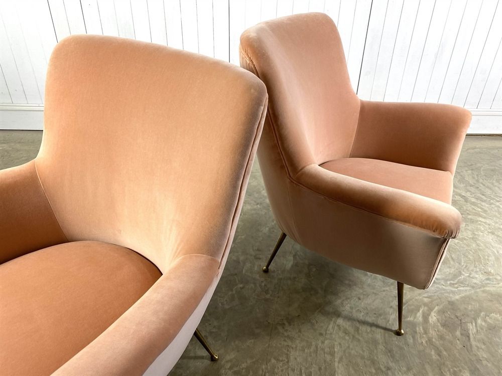 An Italian Velvet Armchair photo 1600.0