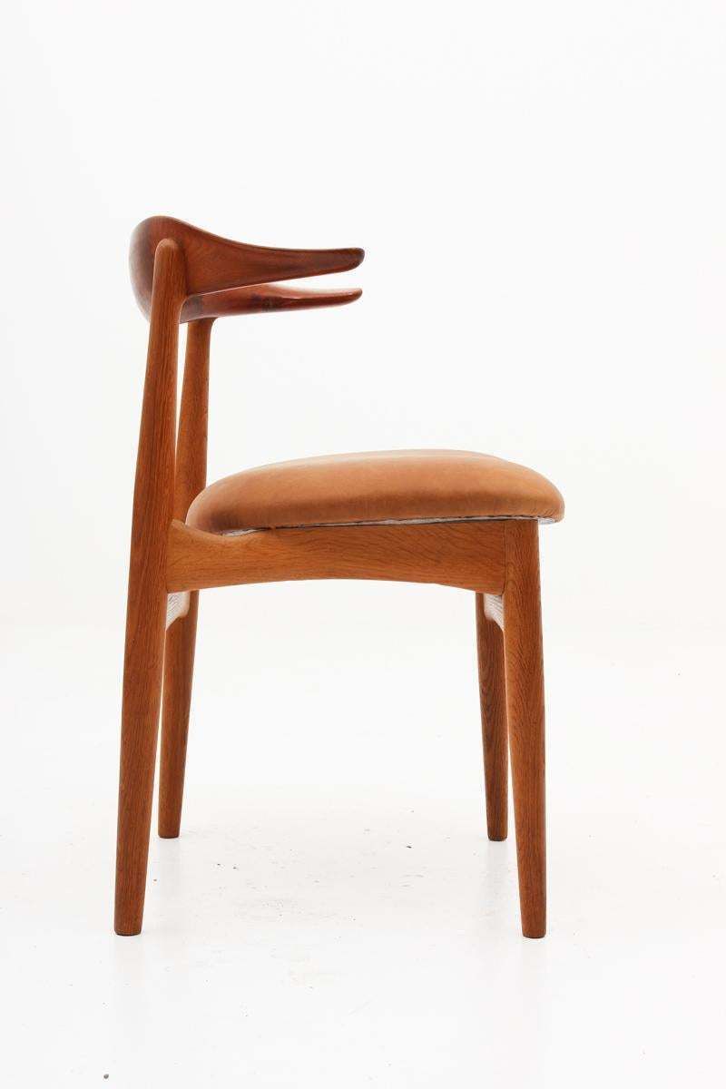 Set Of Eight Danish Dining Chairs "Cowhorn Chair" By Knud Faerch photo vintage