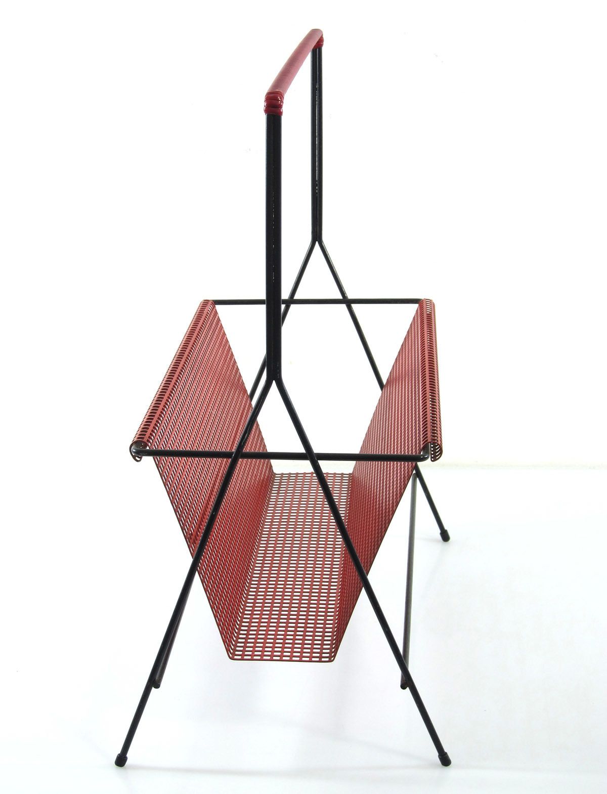 Rode Tijdschriftenhouder In De Stijl Van Mathieu Mategot photo buy