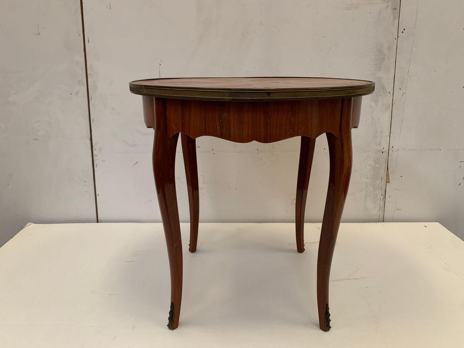 Louis XV Style Round Pedestal Table In Rosewood Veneer XX Century photo furniture