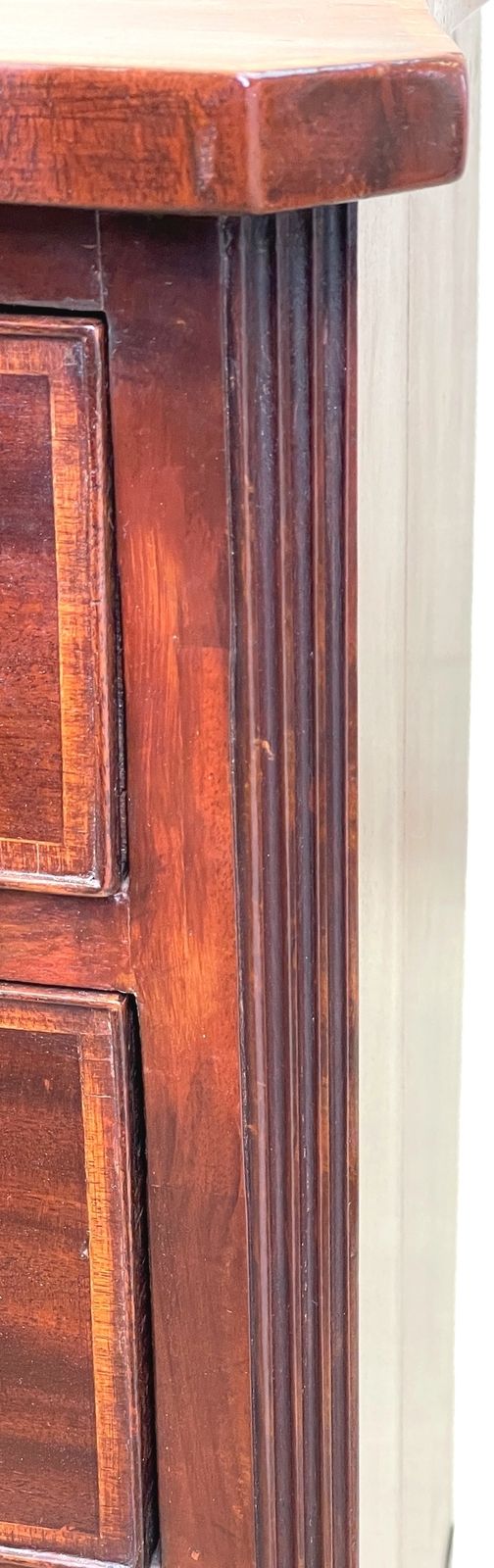 18th Century Georgian English Mahogany Serpentine Chest Of Drawers (England, Circa 1770) photo buy
