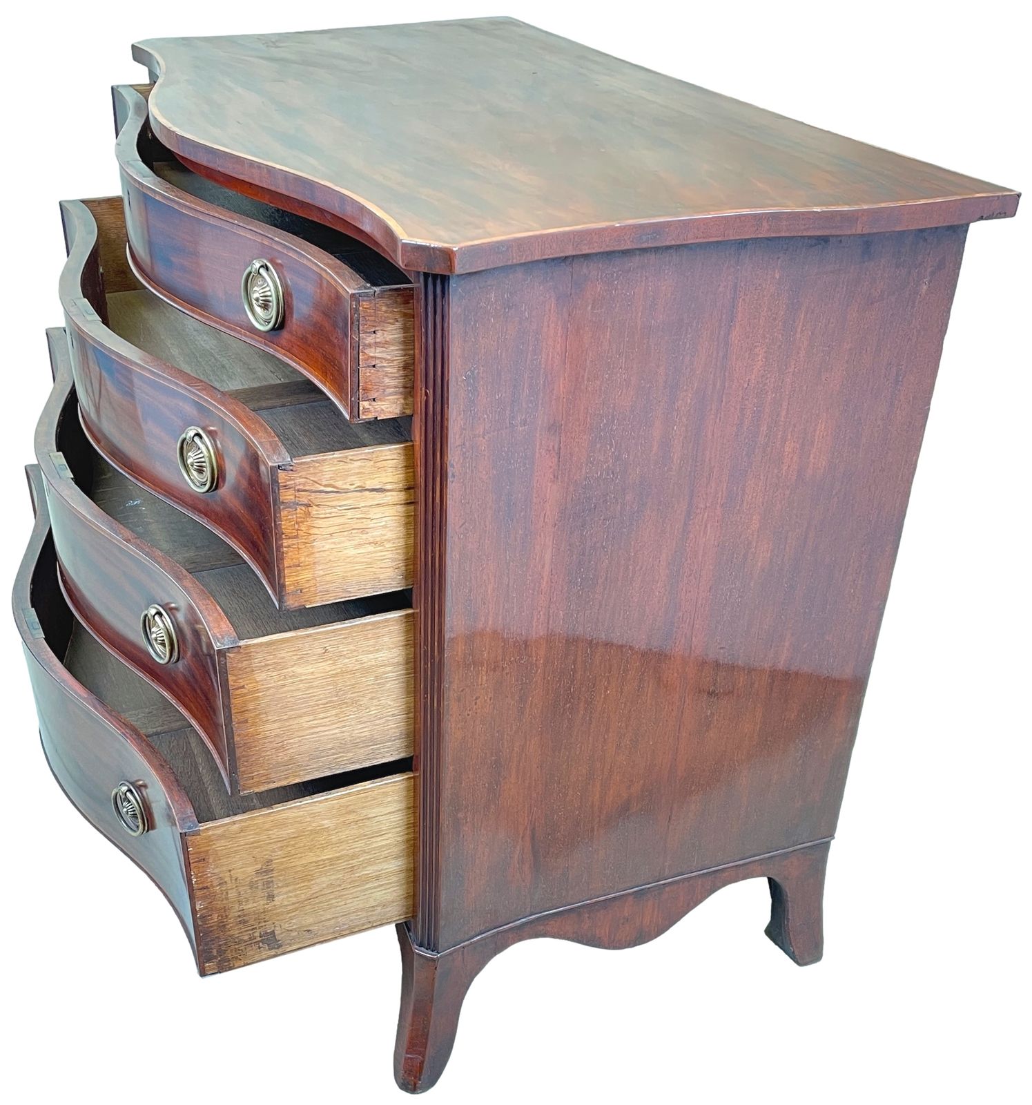 photo furniture 18th Century Georgian English Mahogany Serpentine Chest Of Drawers (England, Circa 1770)
