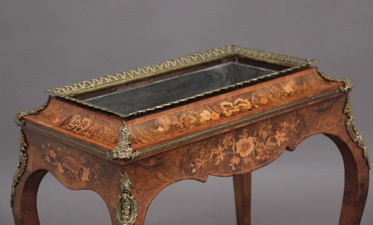 19th Century Burr Walnut And Marquetry Jardiniere photo 2850.0