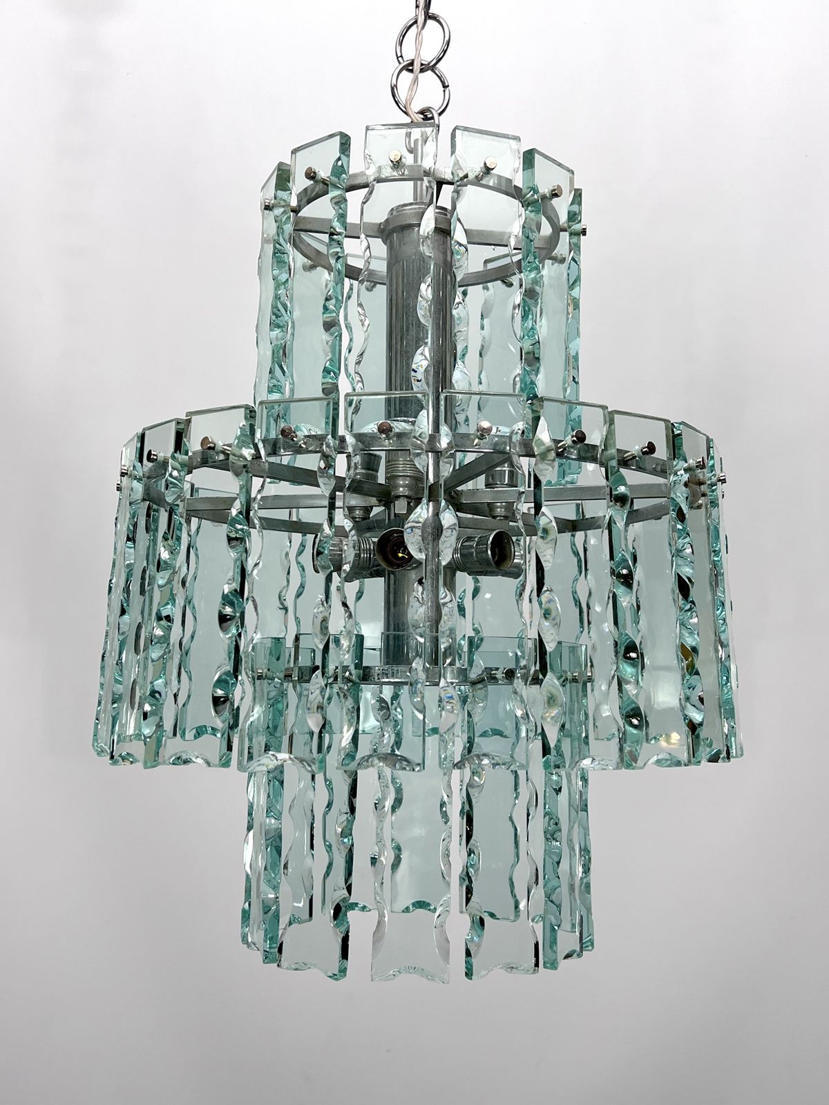 Fontana Arte Style, Italian Cut Glass Chandelier By Zero Quattro. 1970s