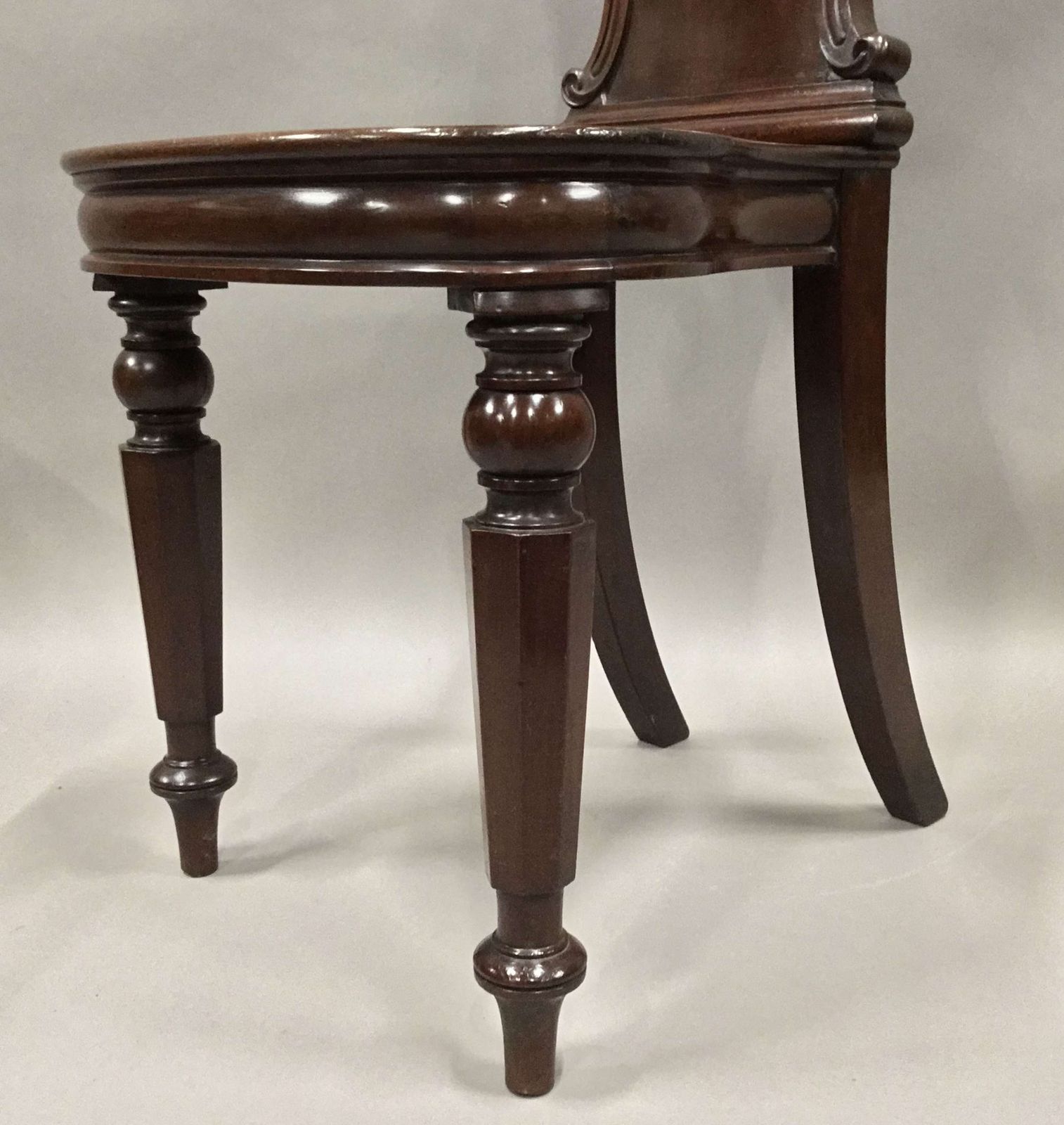 photo vintage Good Quality George IV Substantial Pair Of Mahogany Hall Chairs