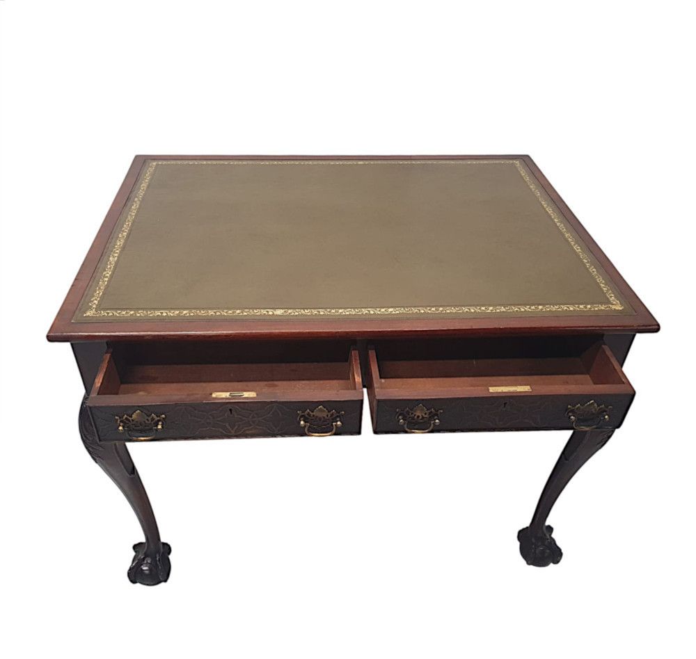 photo vinterior A Stunning Late 19th Century Desk In The Thomas Chippendale Manner