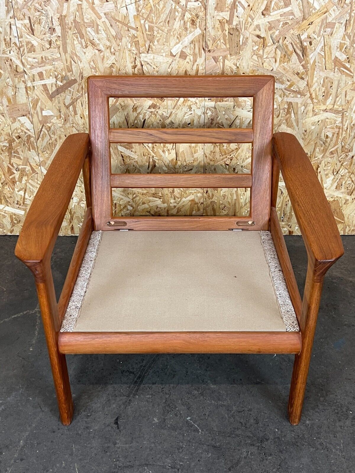 photo vinterior 60s 70s Teak Easy Chair Sven Ellekaer For Komfort Design Denmark