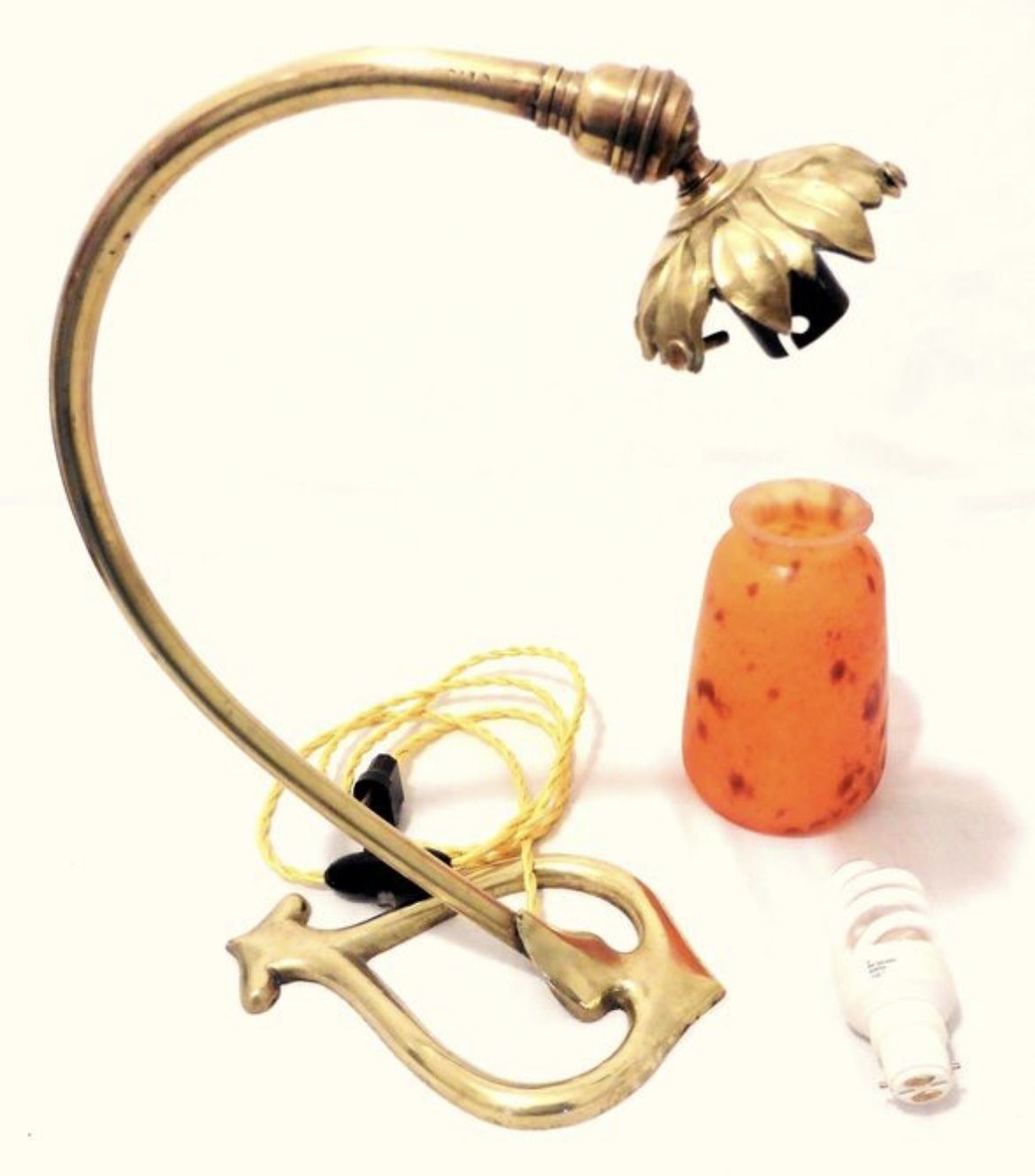 A Daum Nancy Art Nouveau Col De Cygne Desk Lamp, France Circa 1920. photo vinterior