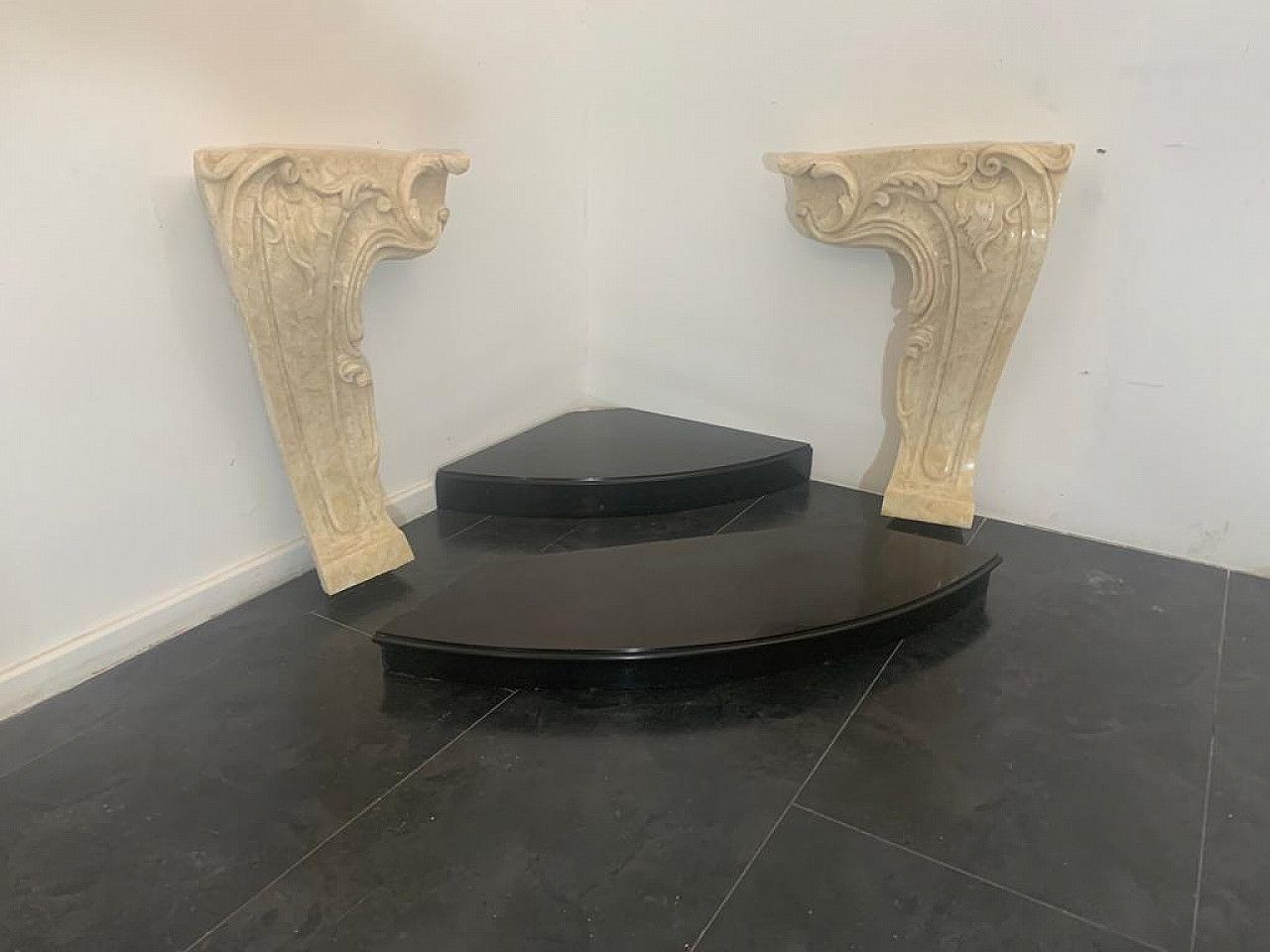 Honey Onyx Fireplace In Baroque Style, 1940s photo vinterior