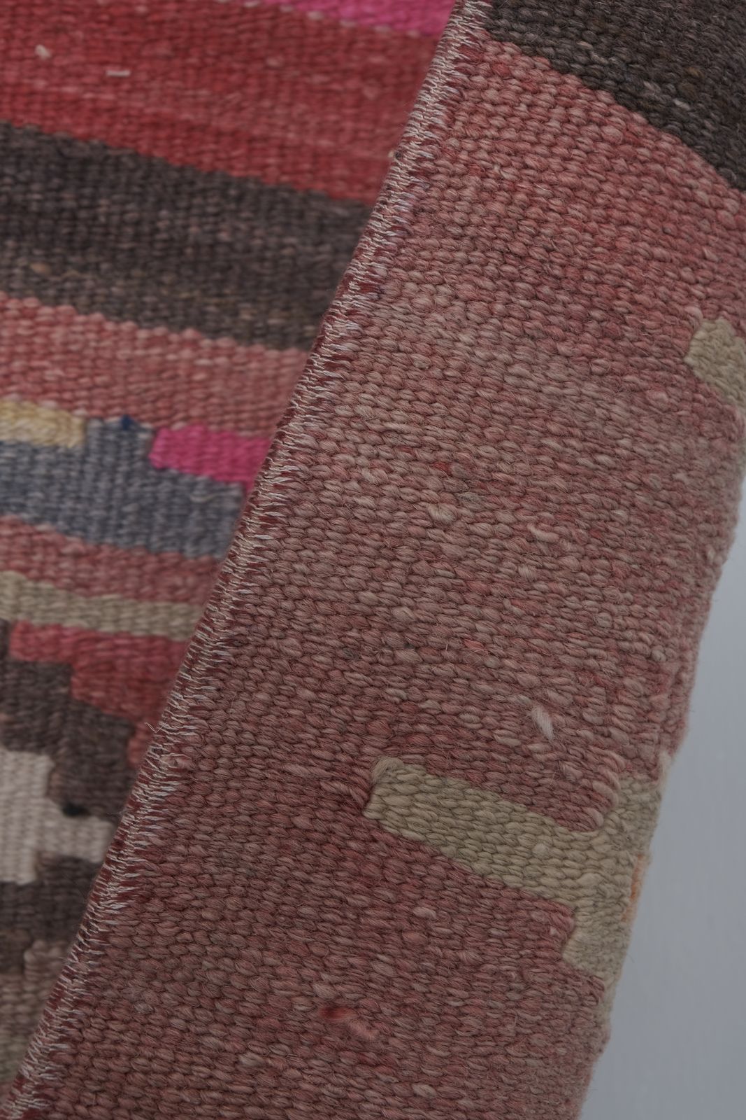photo furniture Vintage Turkish Kilim Stair Runner 2'6'' X 20'11''