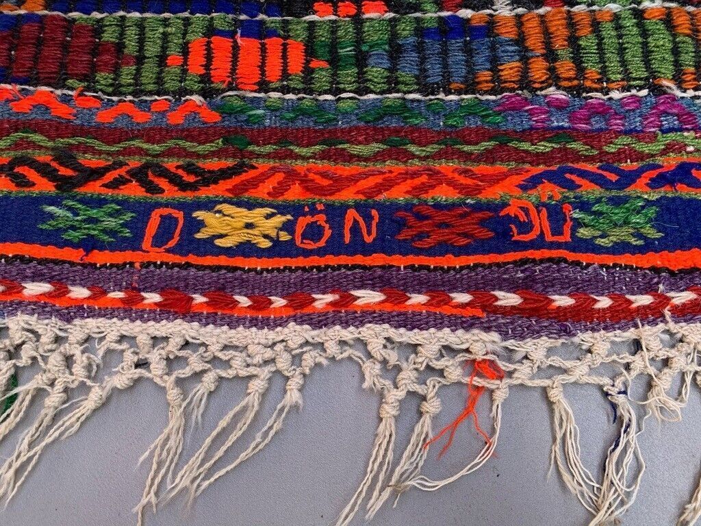 photo furniture Medium Vintage Turkish Kilim Rug 176x105 Cm Wool Kelim