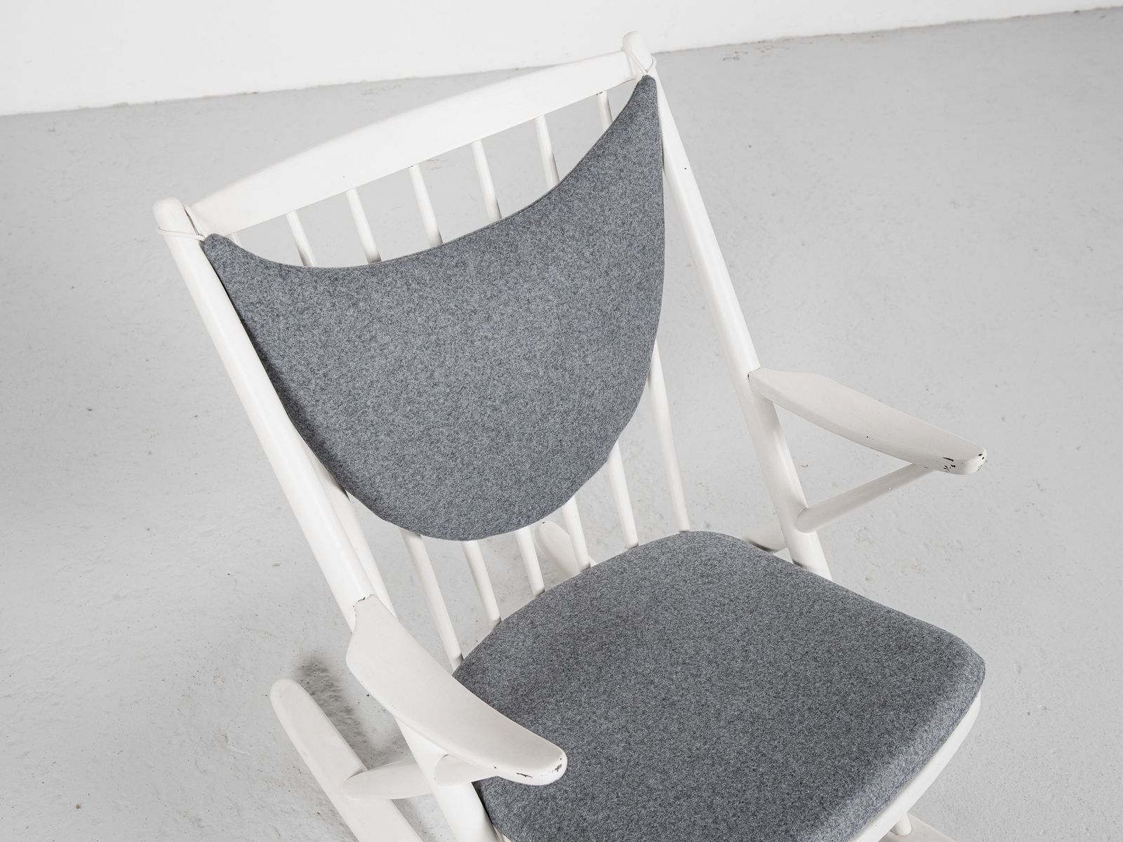 Midcentury Danish White Rocking Chair By Frank Reenskaug For Bramin 1960s photo vinterior