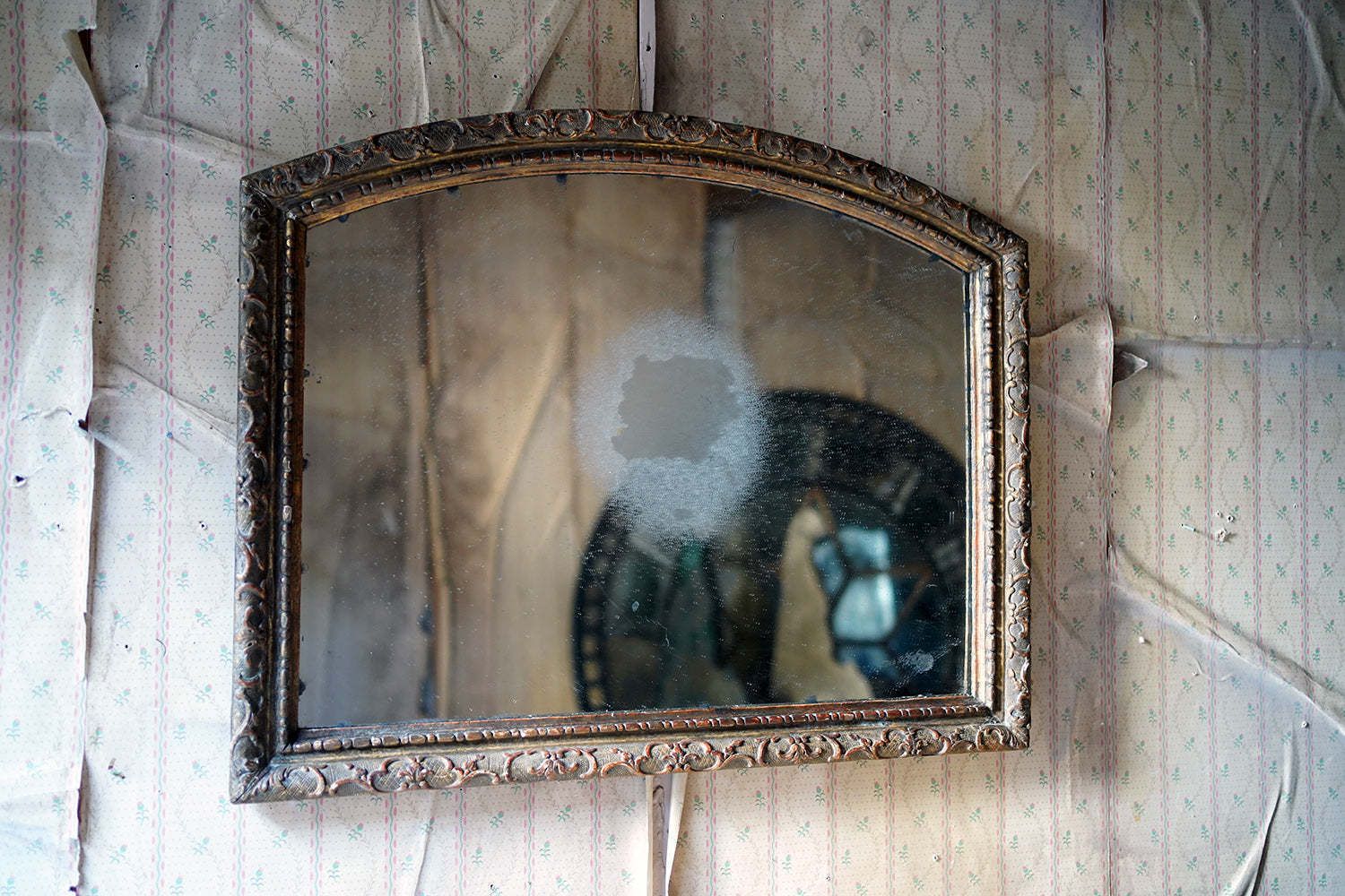 An Early 19thc Italian Gilt Gesso Wall Mirror C.1830