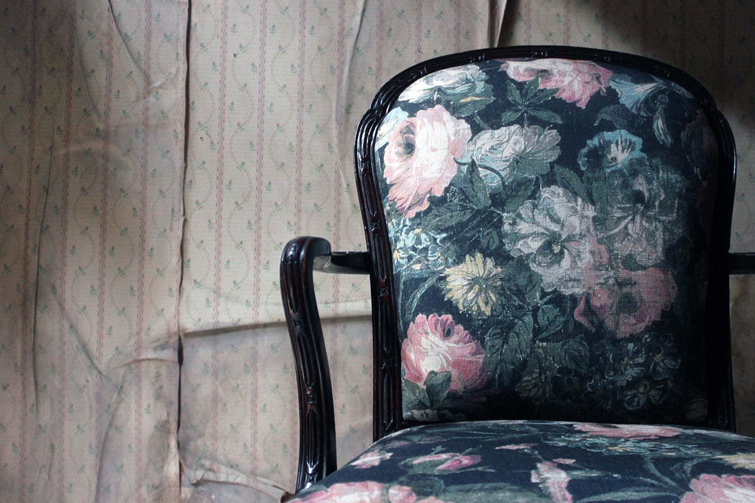 A George III Chinese Chippendale Mahogany & Upholstered Open Armchair C.1780 photo 1200.0