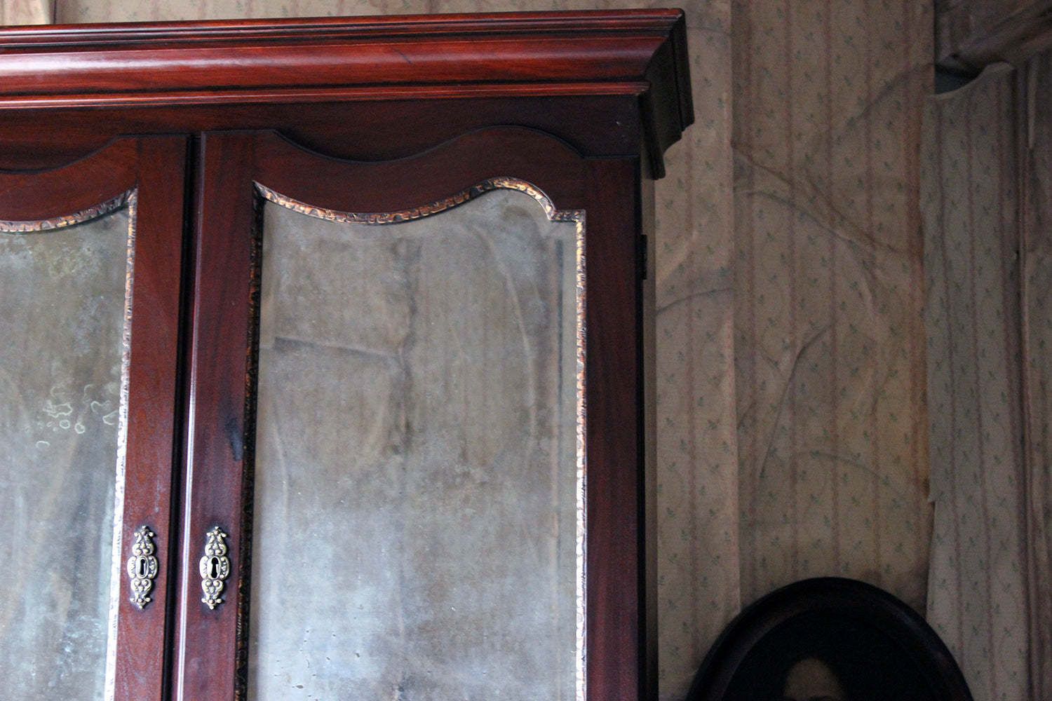 A Fine Quality Irish George II Mahogany Bureau Bookcase C.1740 50 photo for sale