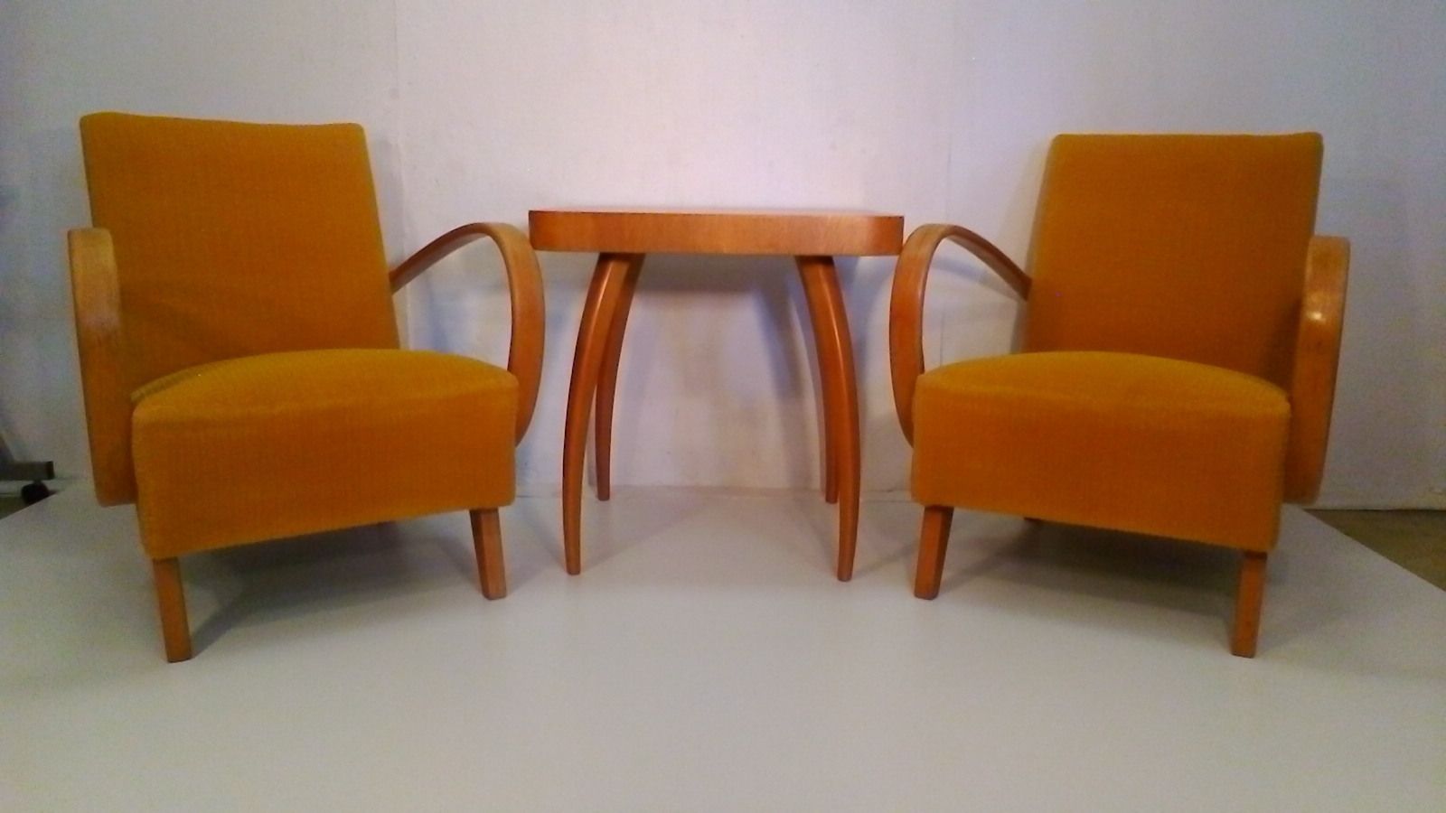 Set Of Two Armchair With Coffee Table By Jindřich Halabala, 1935´S photo furniture