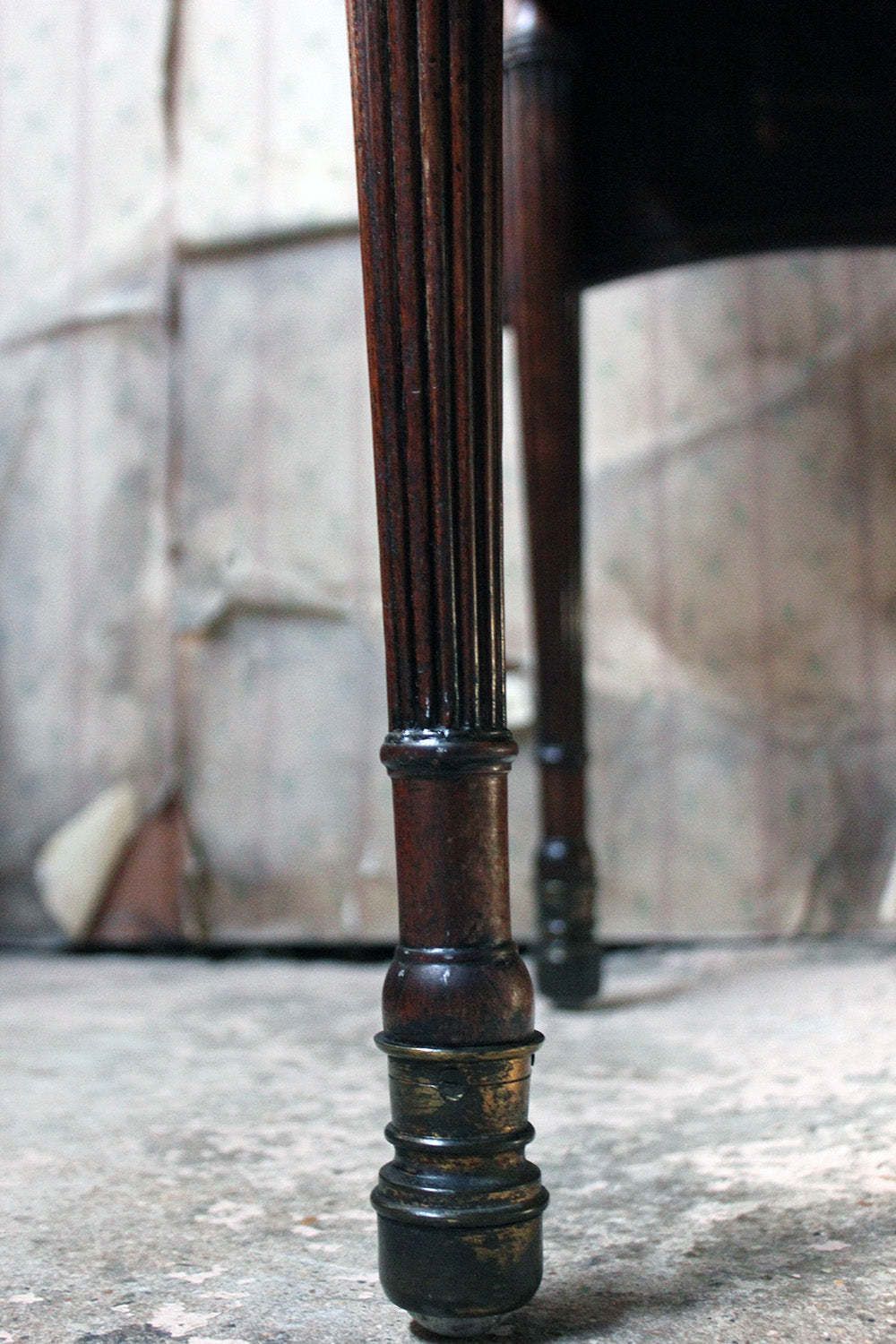 A George III Mahogany Butterfly Pembroke Table C.1780 90 photo buy