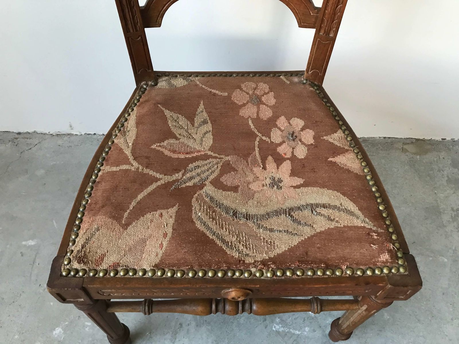 photo vinterior Nursing Chair In The Spirit Of Arts And Crafts, Early 20th Century.